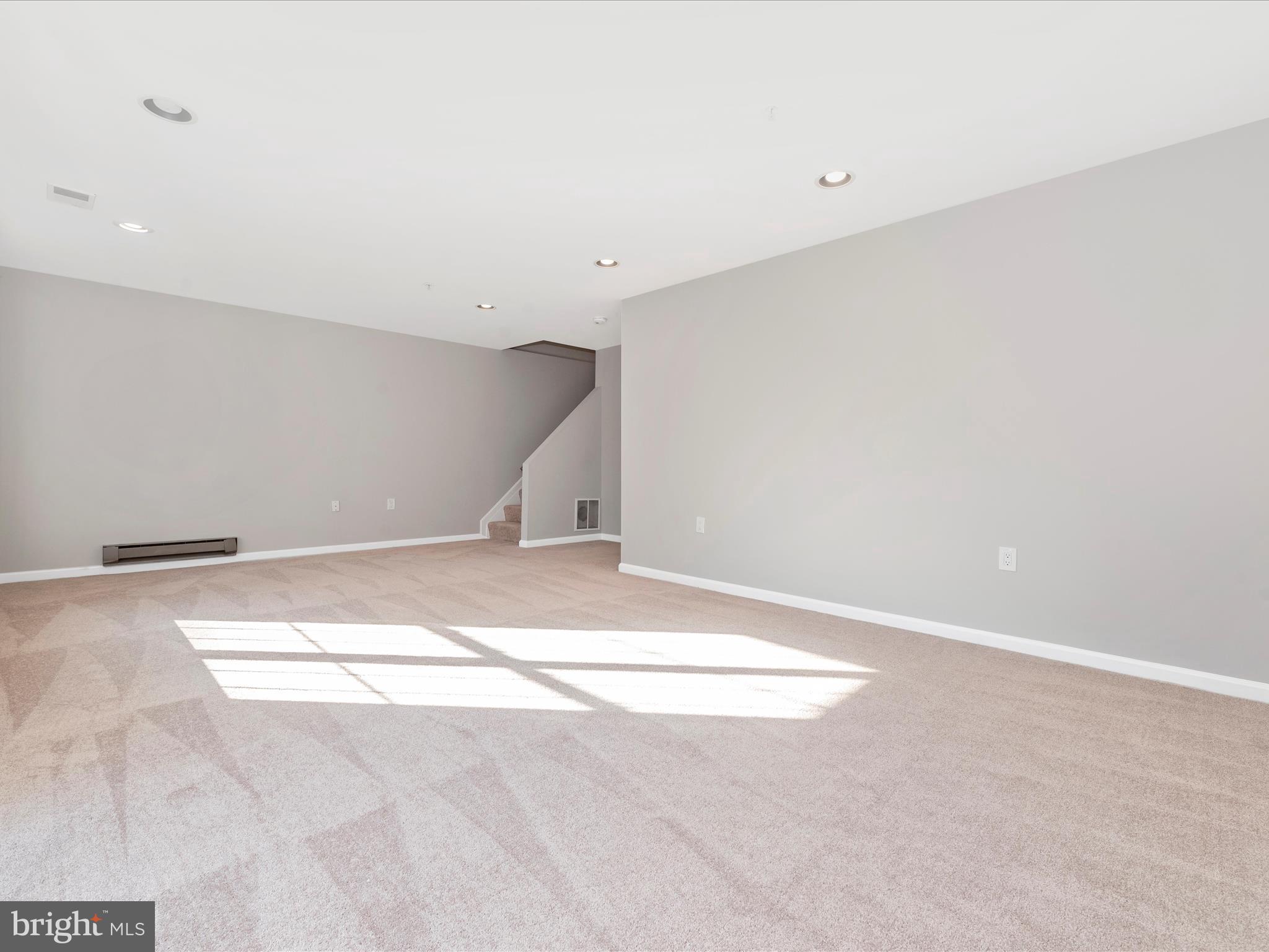 LYONS GATE - Residential