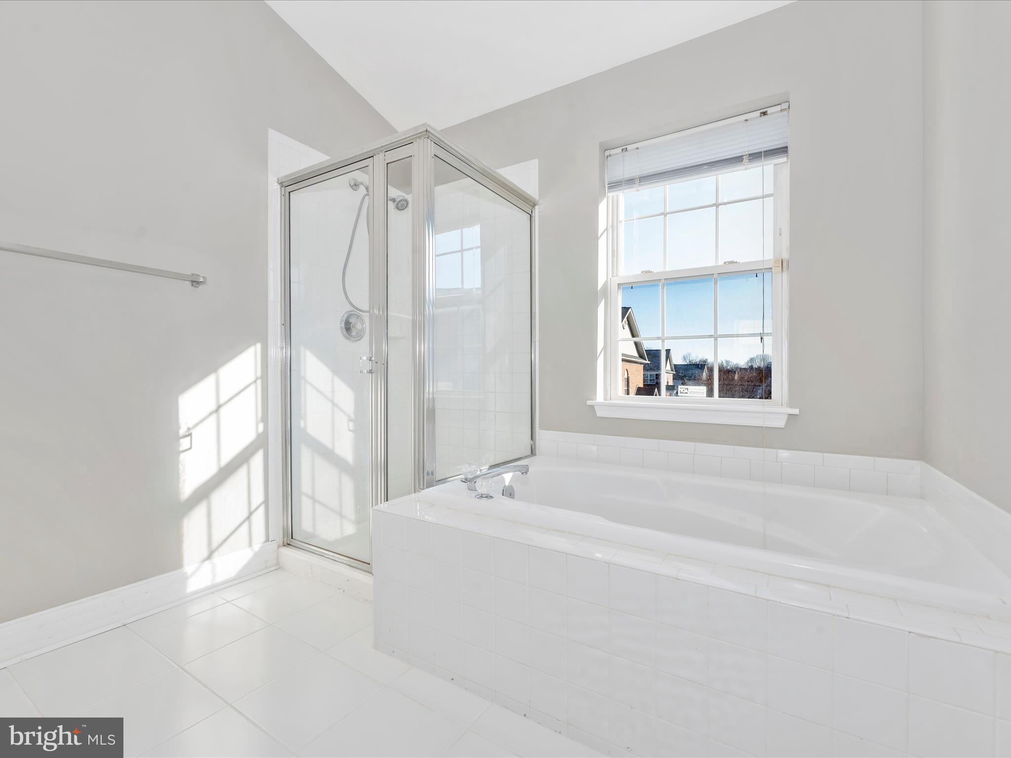 LYONS GATE - Residential