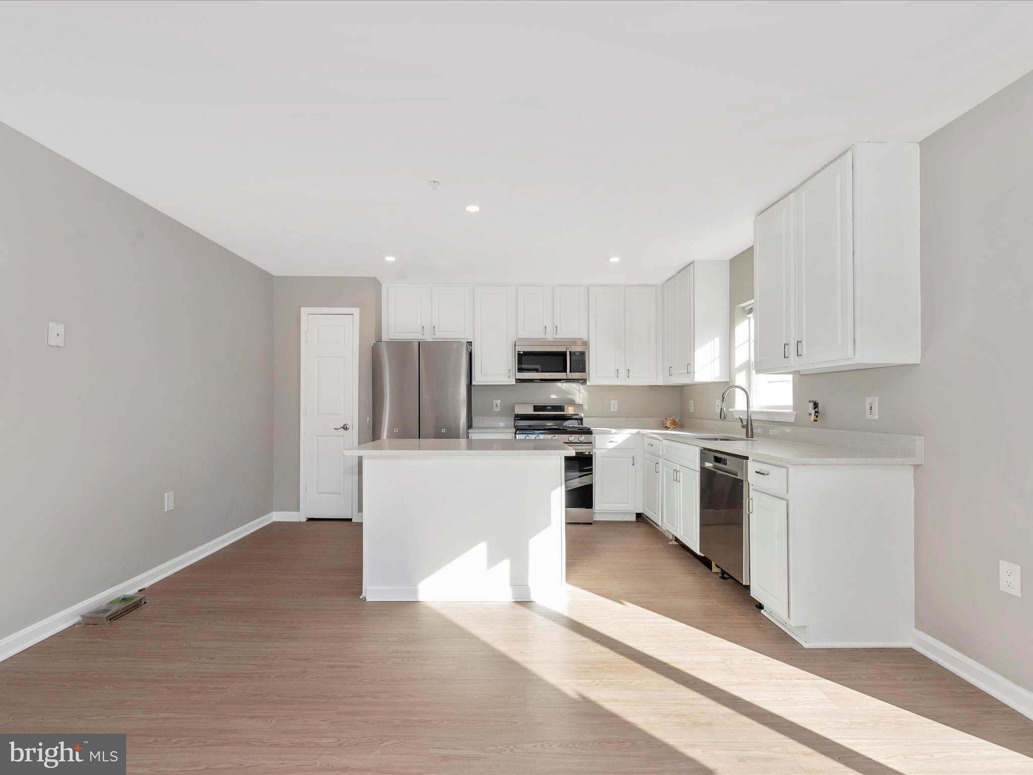 LYONS GATE - Residential