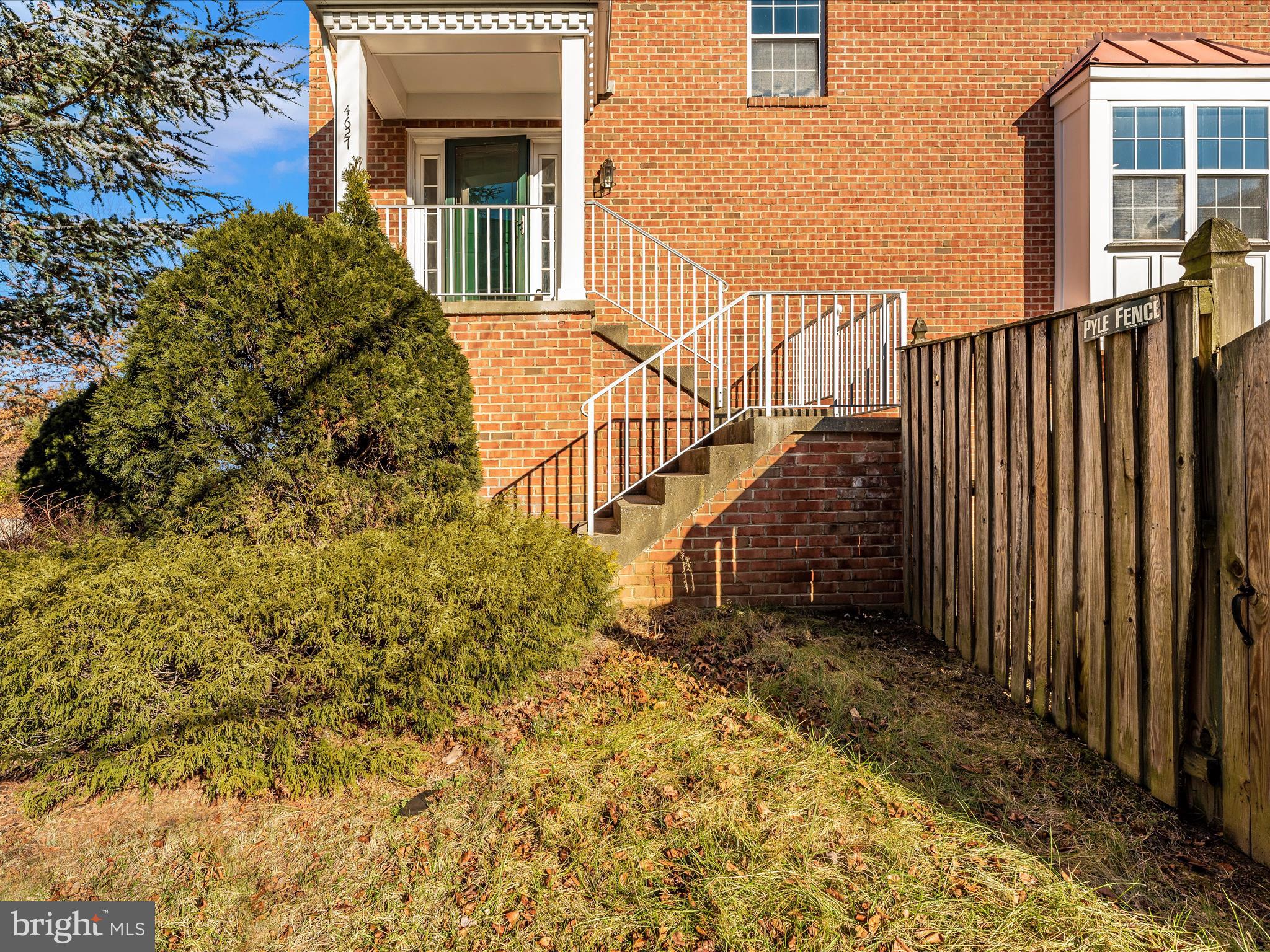 LYONS GATE - Residential