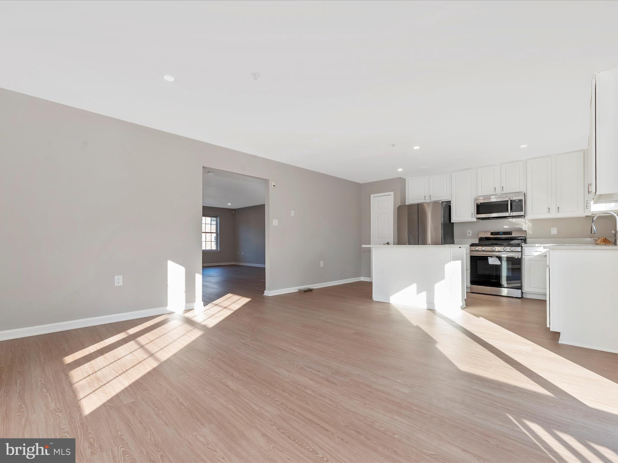 LYONS GATE - Residential