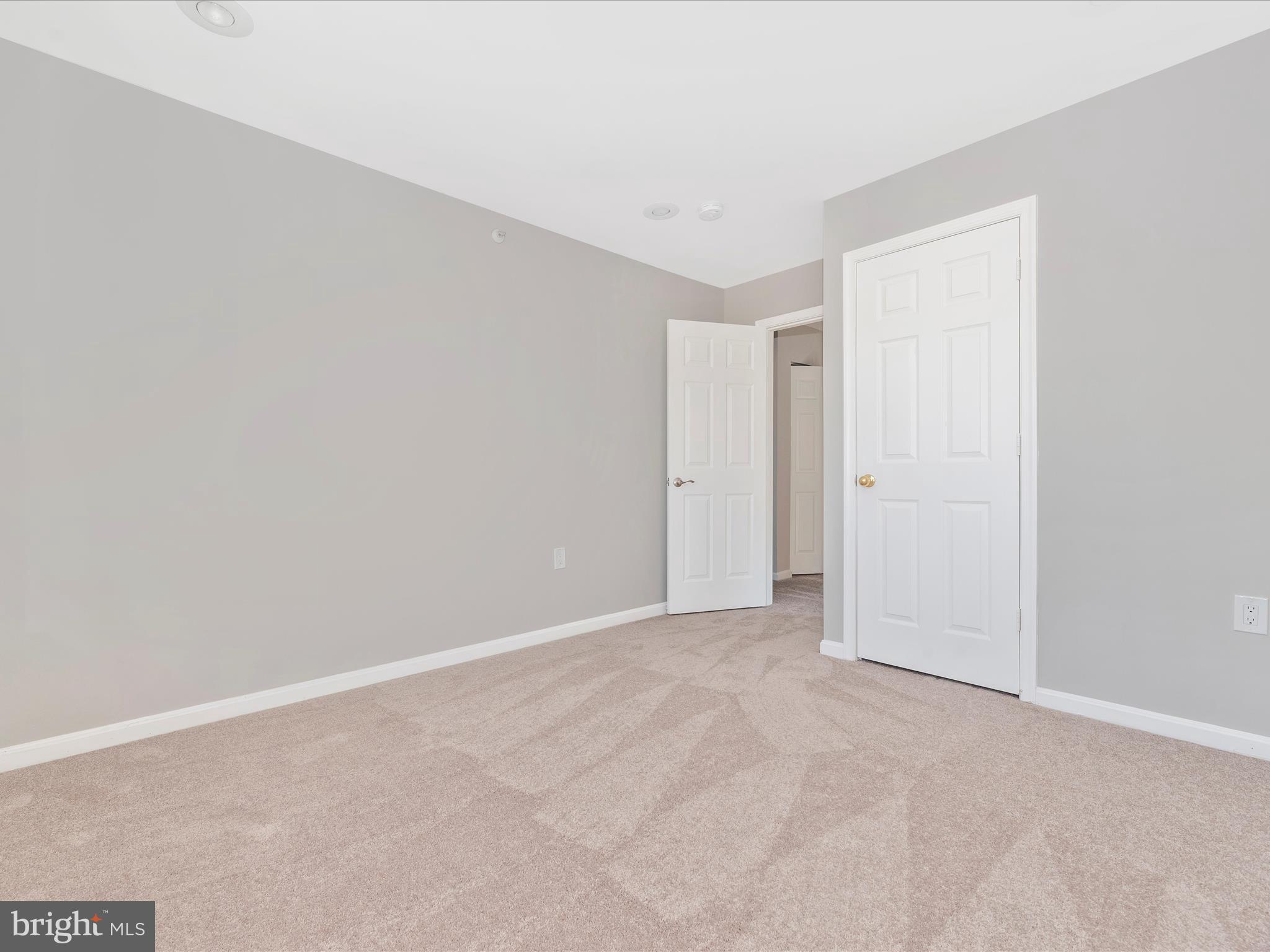 LYONS GATE - Residential