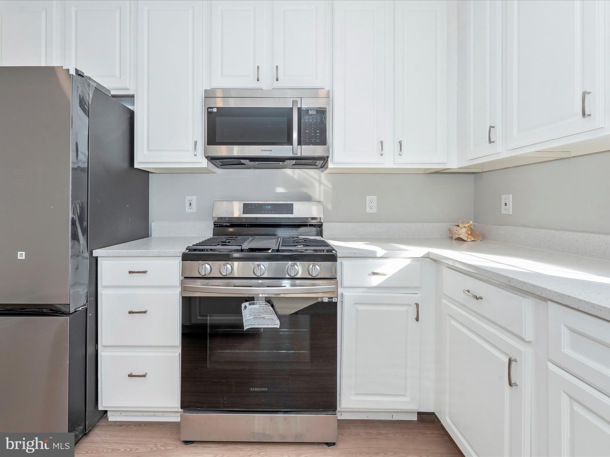 LYONS GATE - Residential