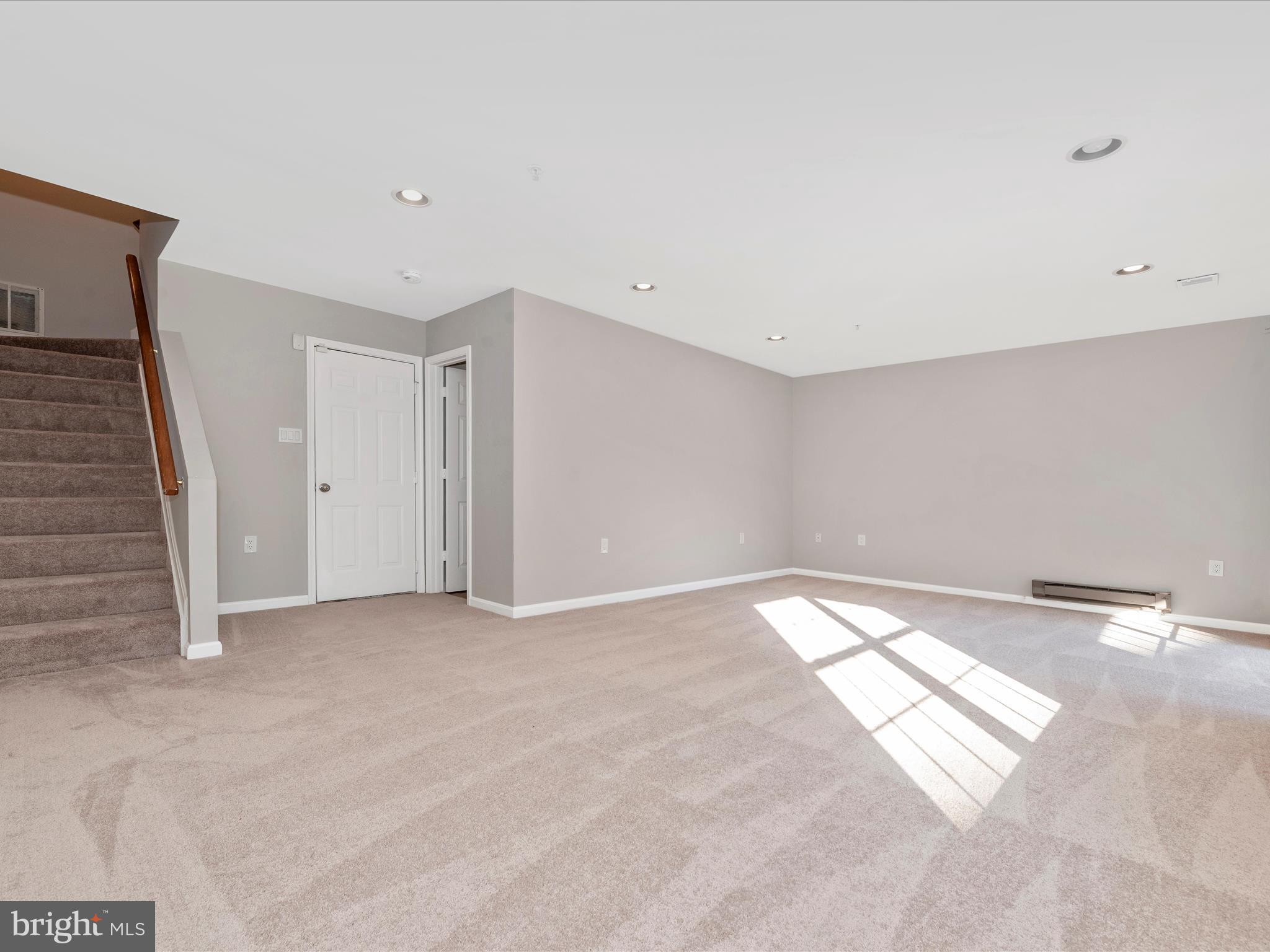 LYONS GATE - Residential