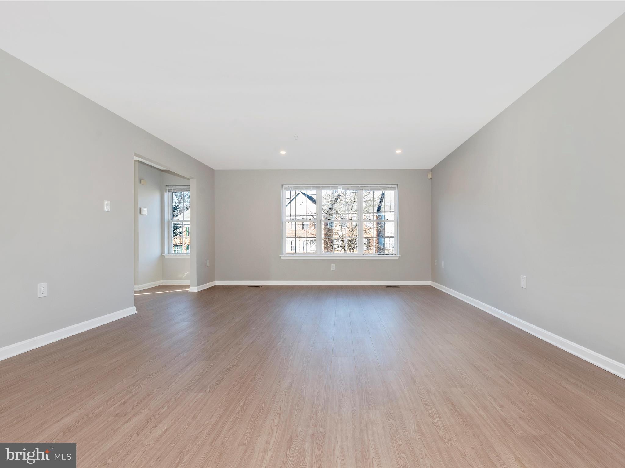 LYONS GATE - Residential