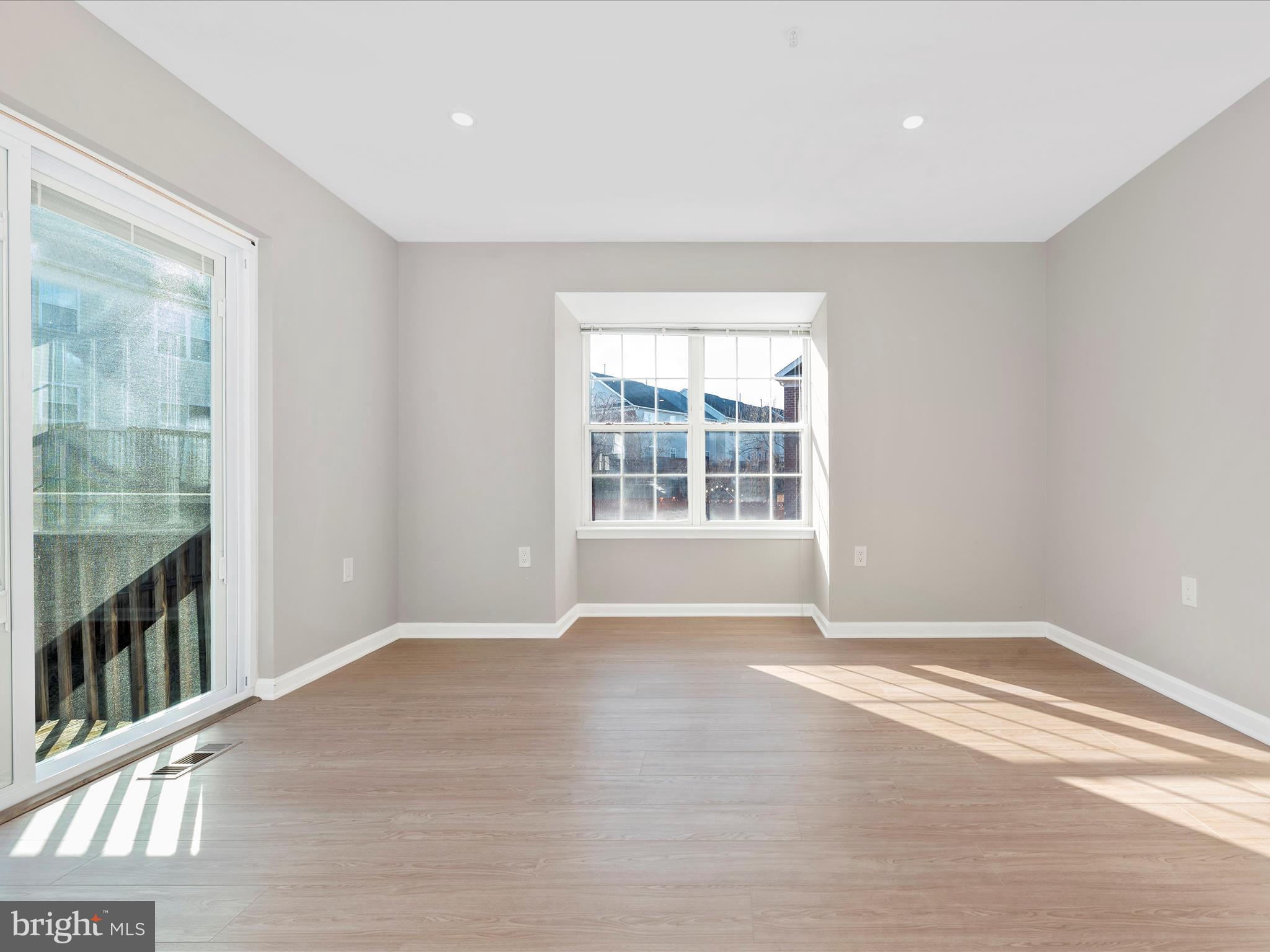 LYONS GATE - Residential