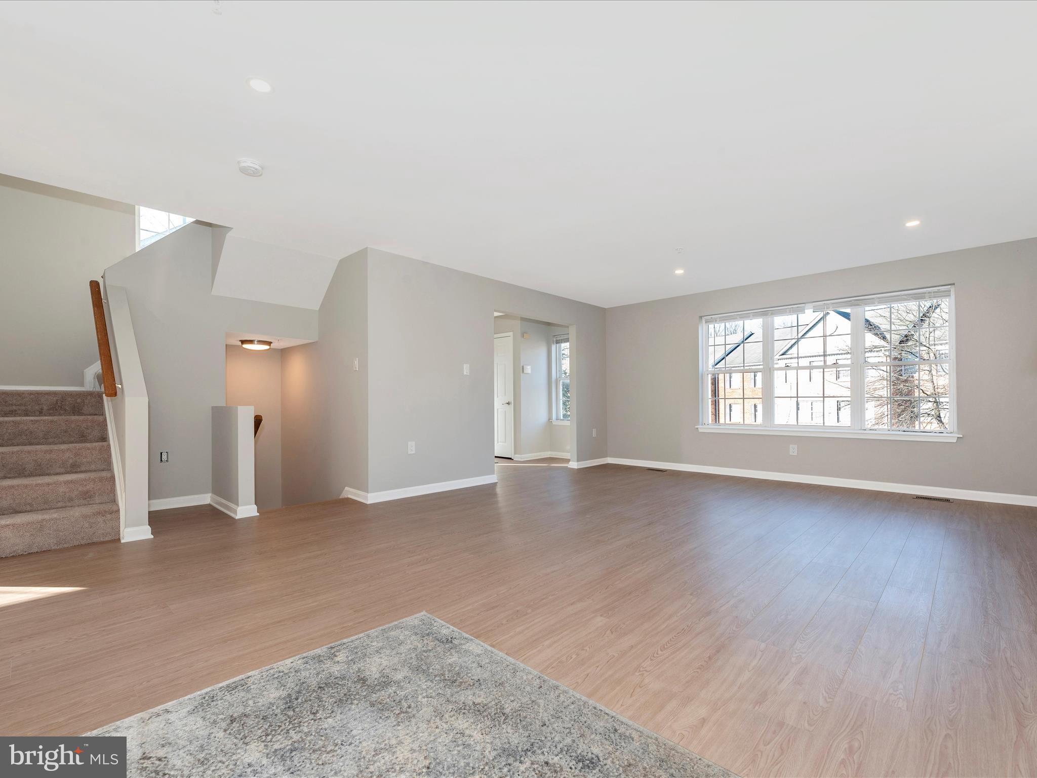 LYONS GATE - Residential