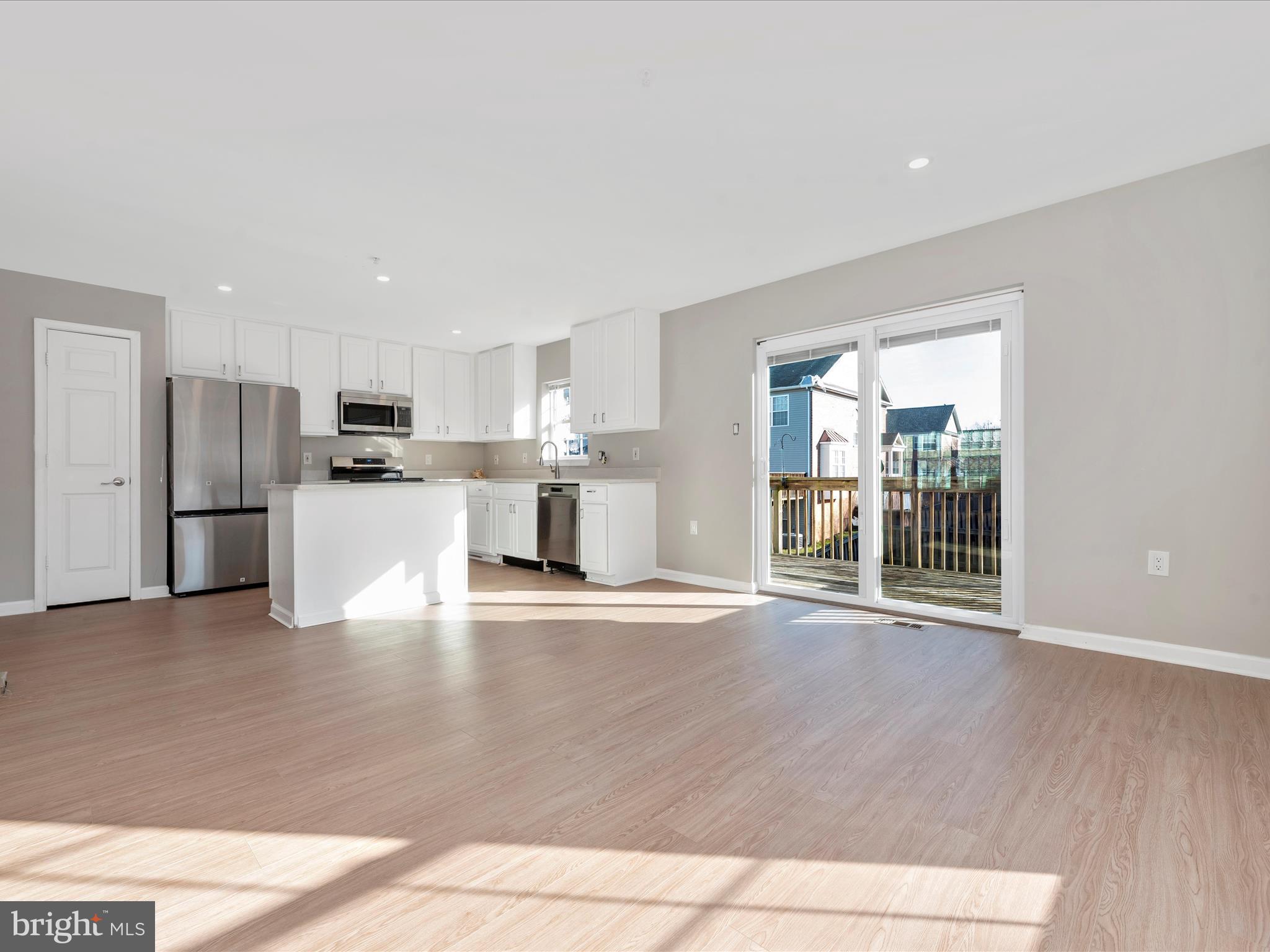 LYONS GATE - Residential