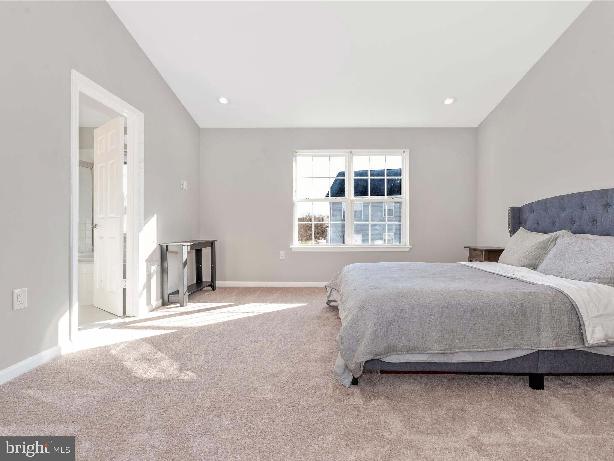 LYONS GATE - Residential