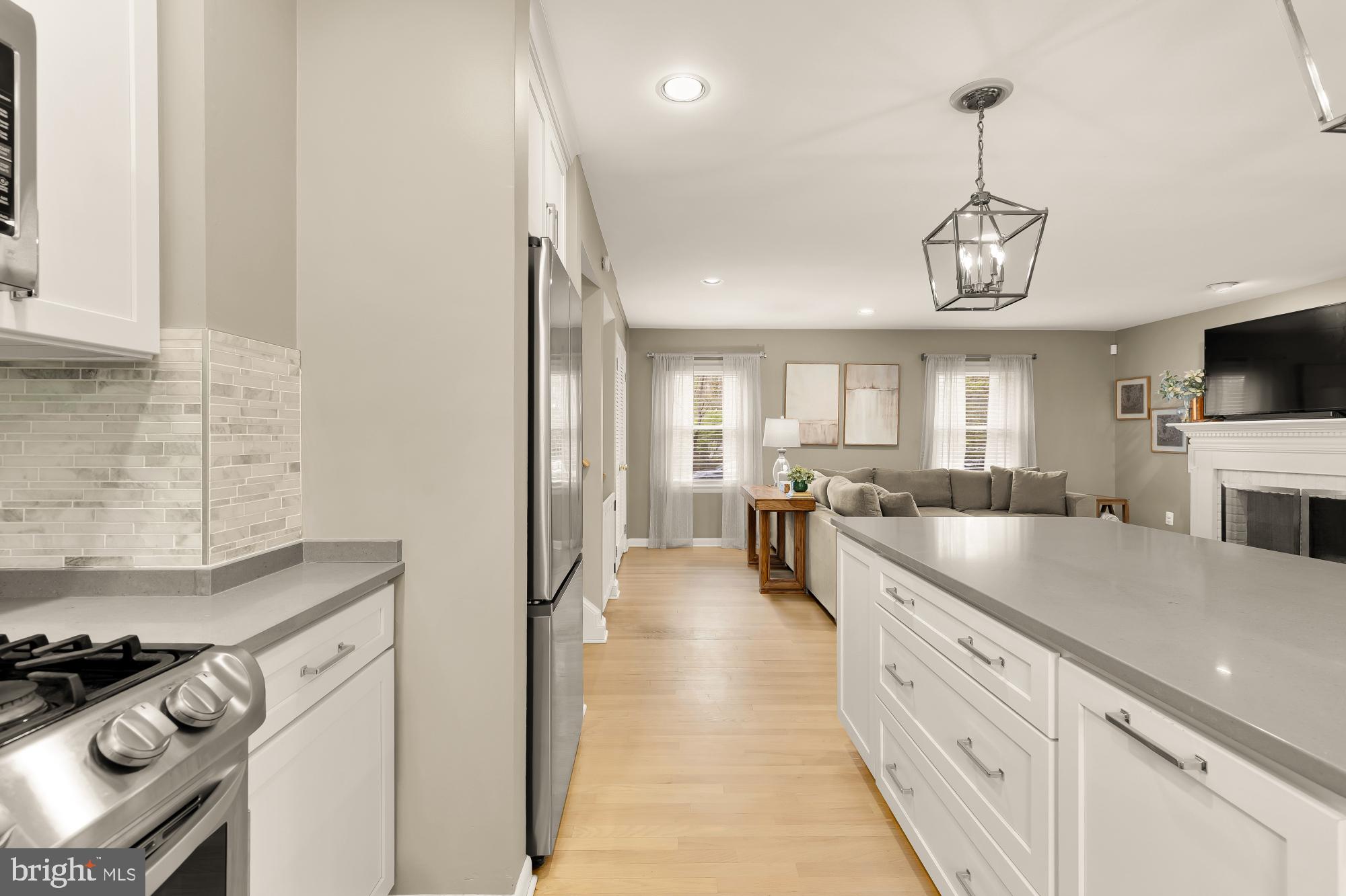 RESTON - Residential