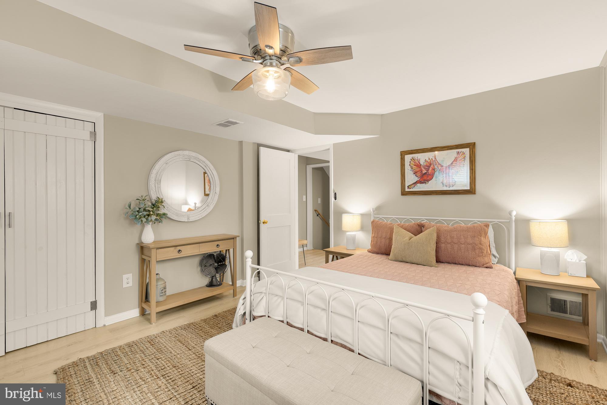 RESTON - Residential