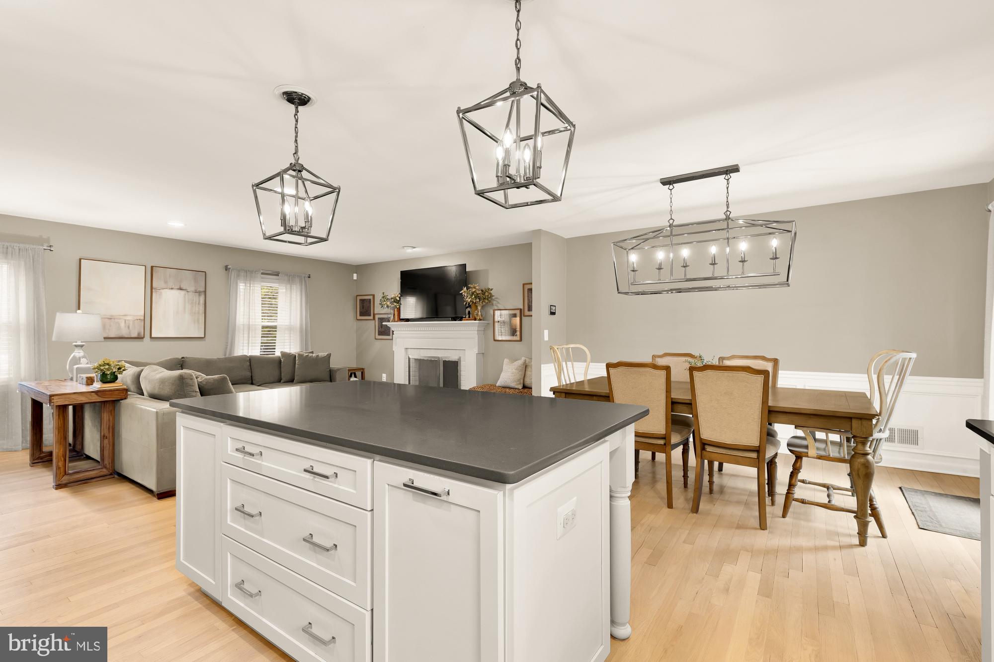 RESTON - Residential