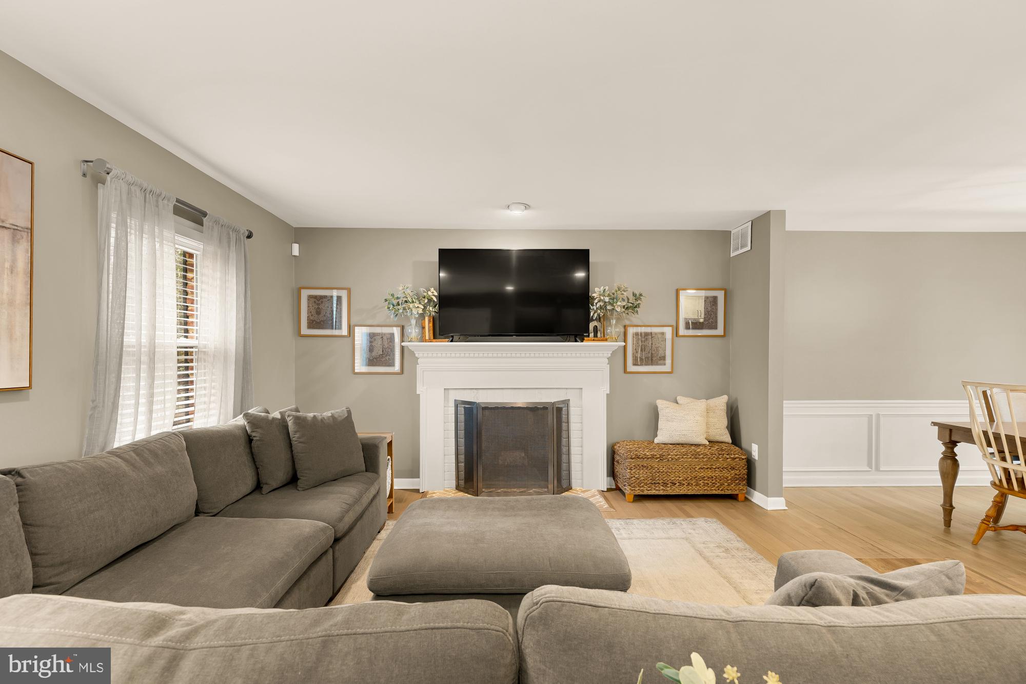 RESTON - Residential