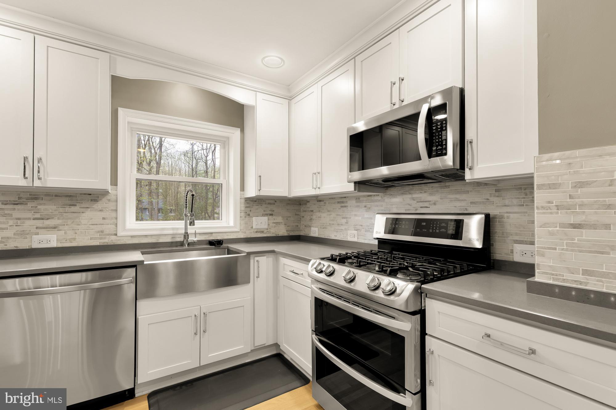 RESTON - Residential