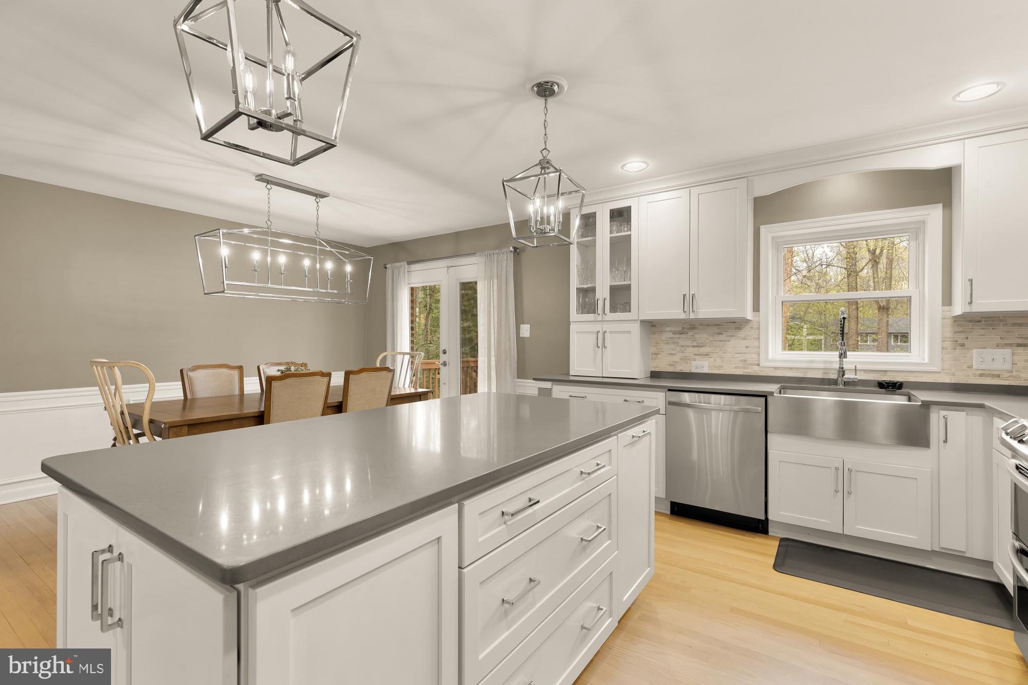 RESTON - Residential