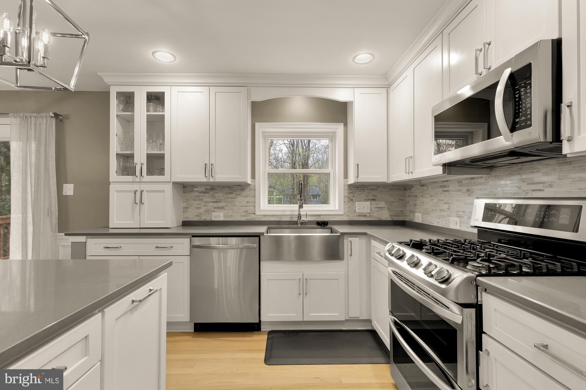 RESTON - Residential