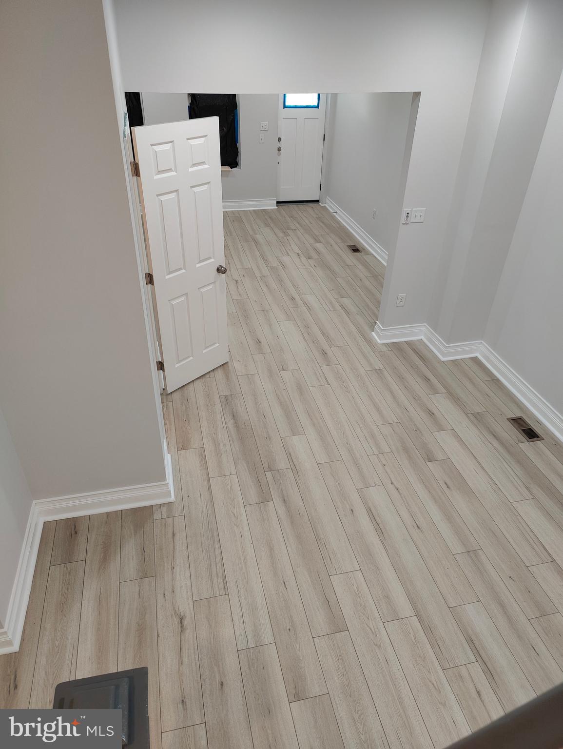 MAYFIELD - Residential