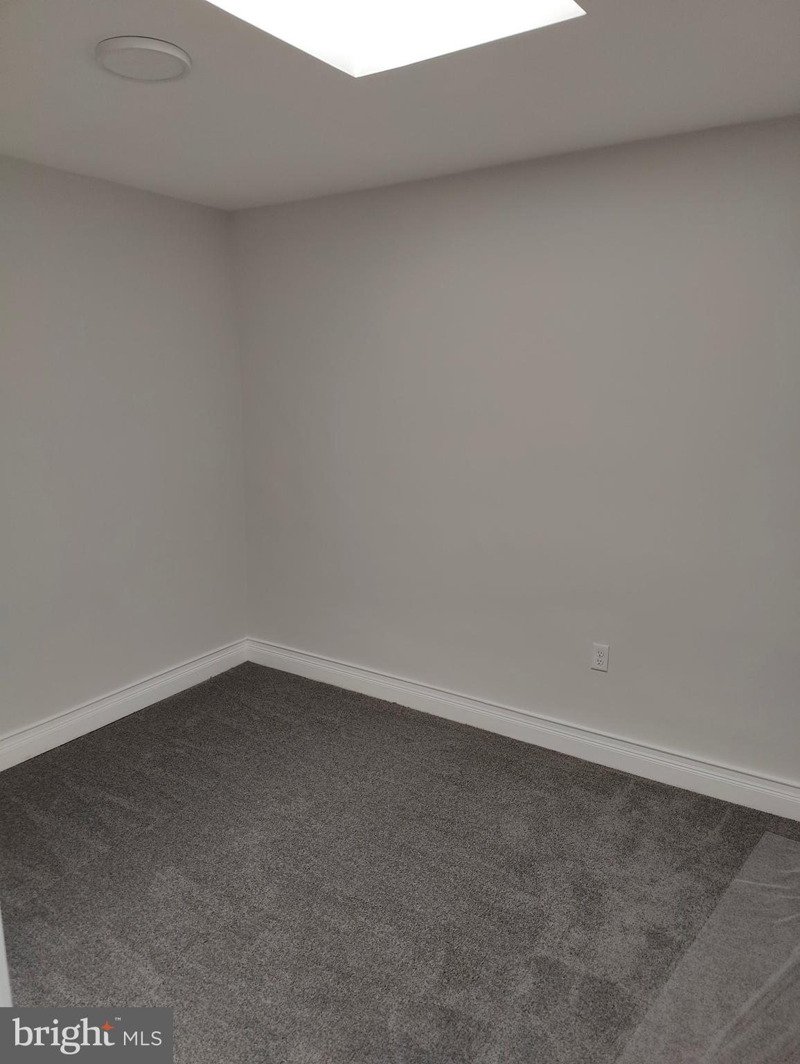 MAYFIELD - Residential