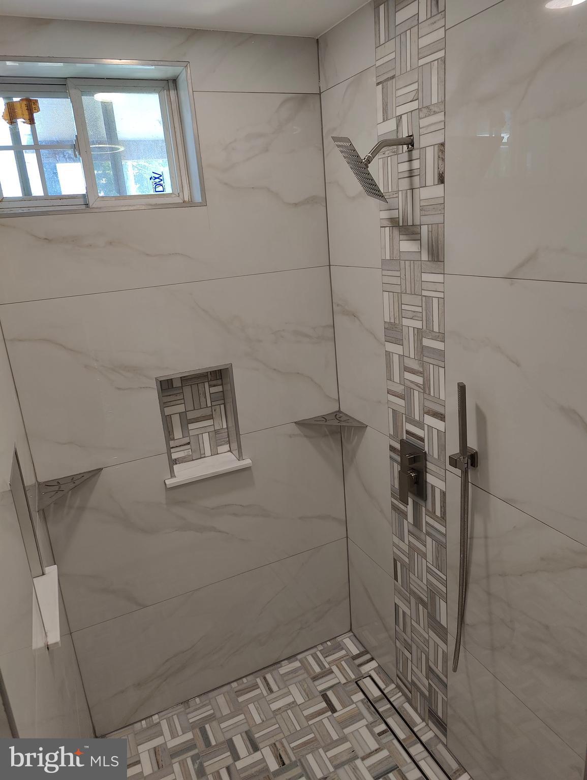 MAYFIELD - Residential