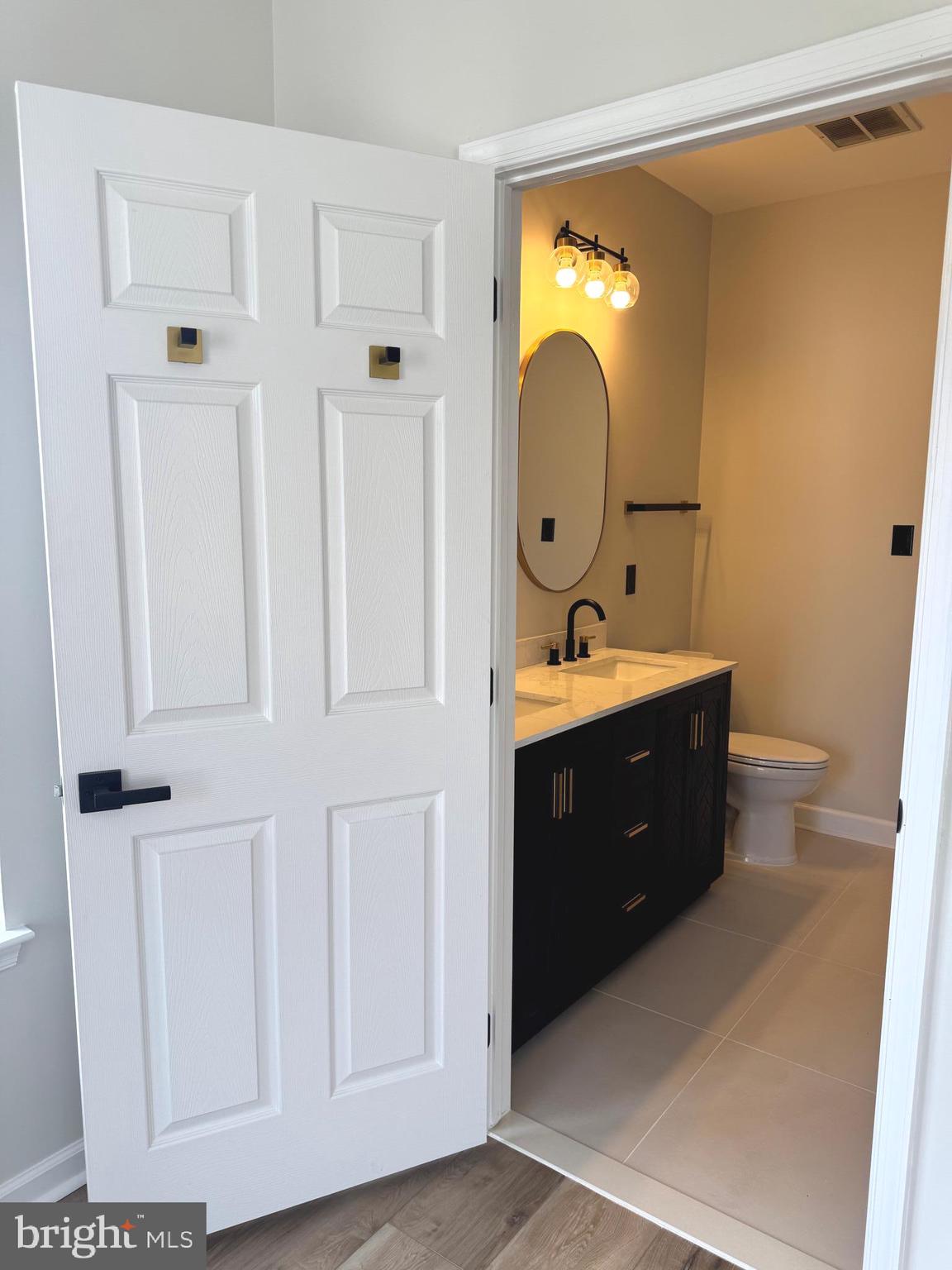 CHANCERY OF KINGSTOWNE - Residential