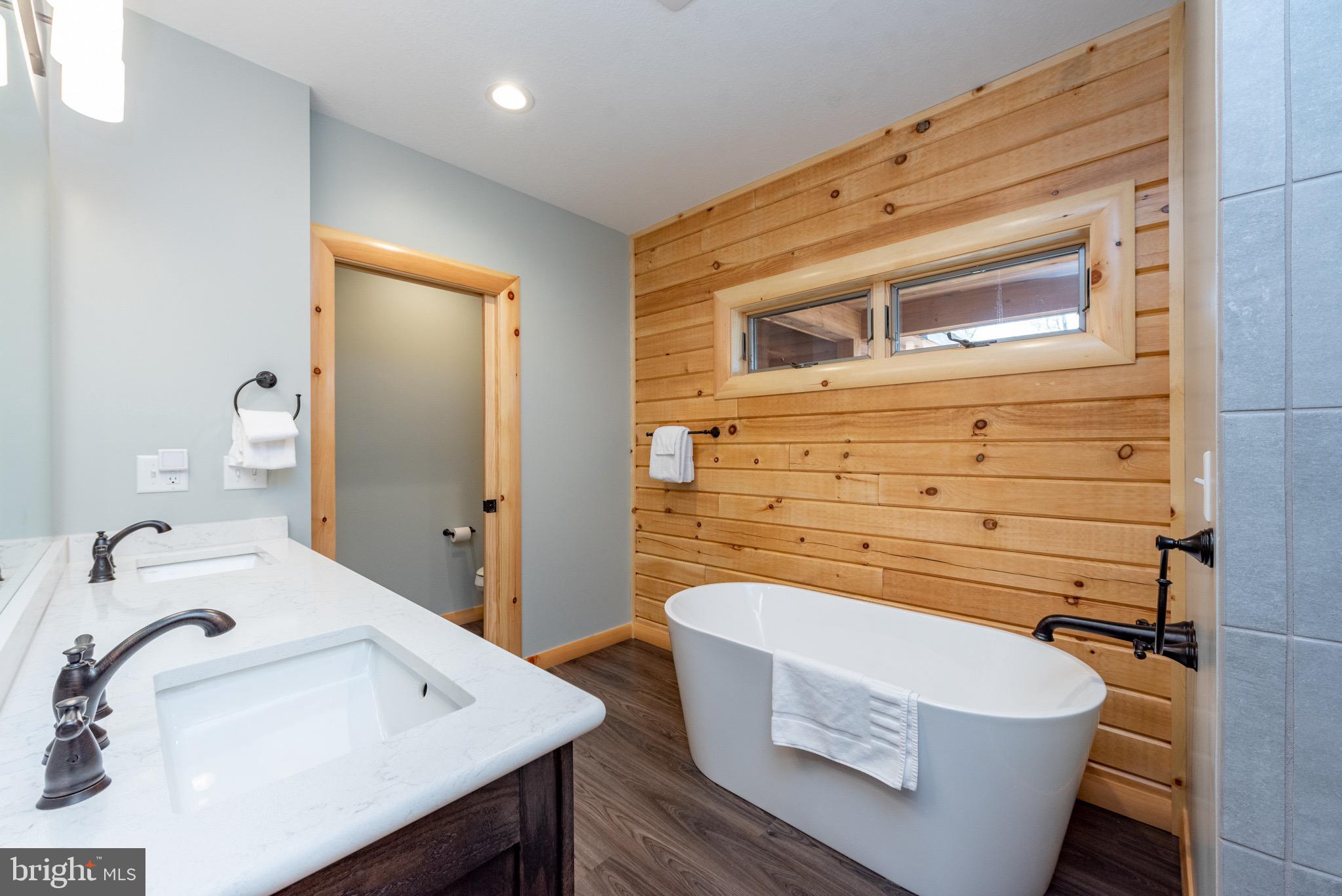 LODESTONE SUB - Residential