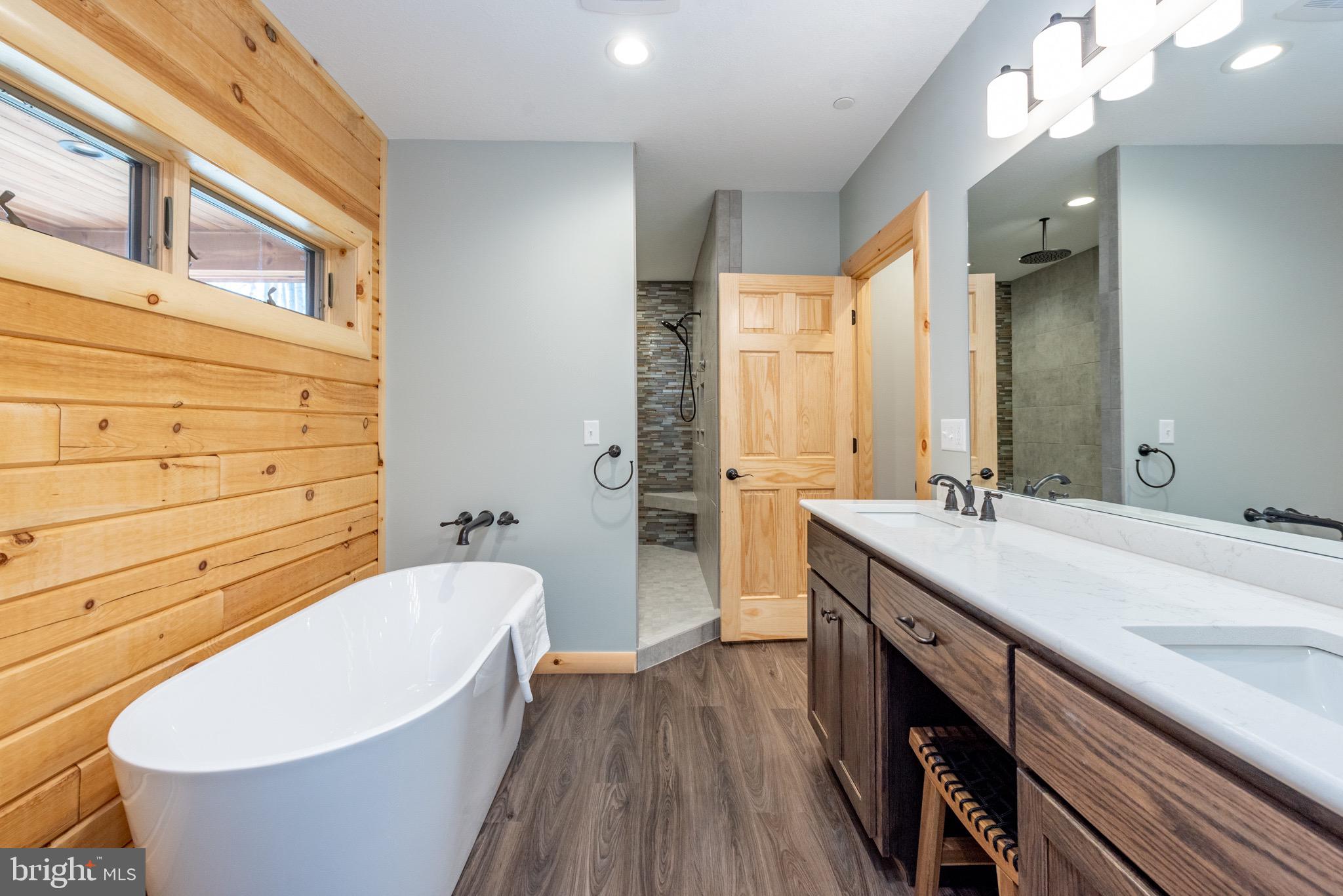 LODESTONE SUB - Residential