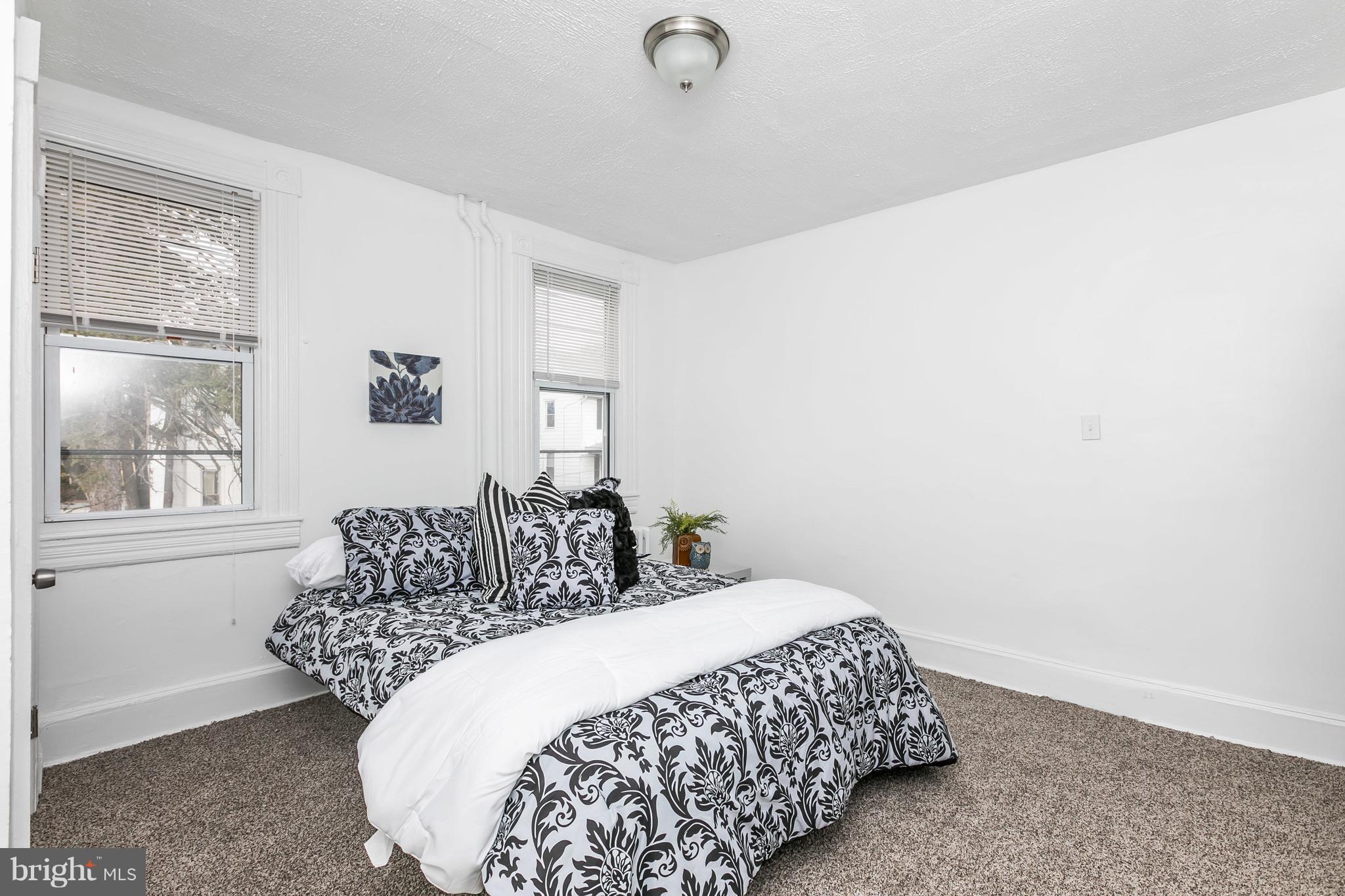 LAURAVILLE HISTORIC DISTRICT - Residential