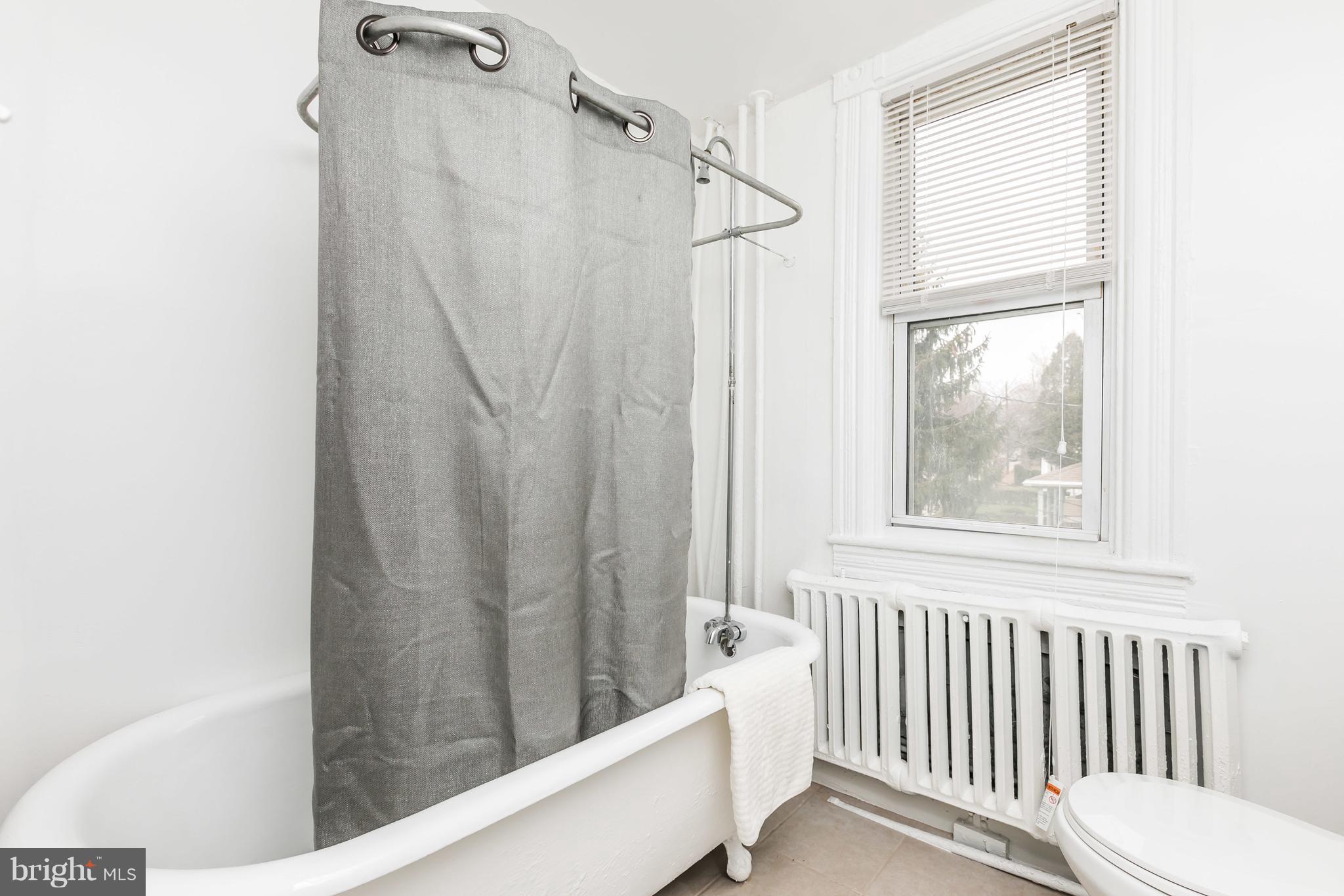 LAURAVILLE HISTORIC DISTRICT - Residential