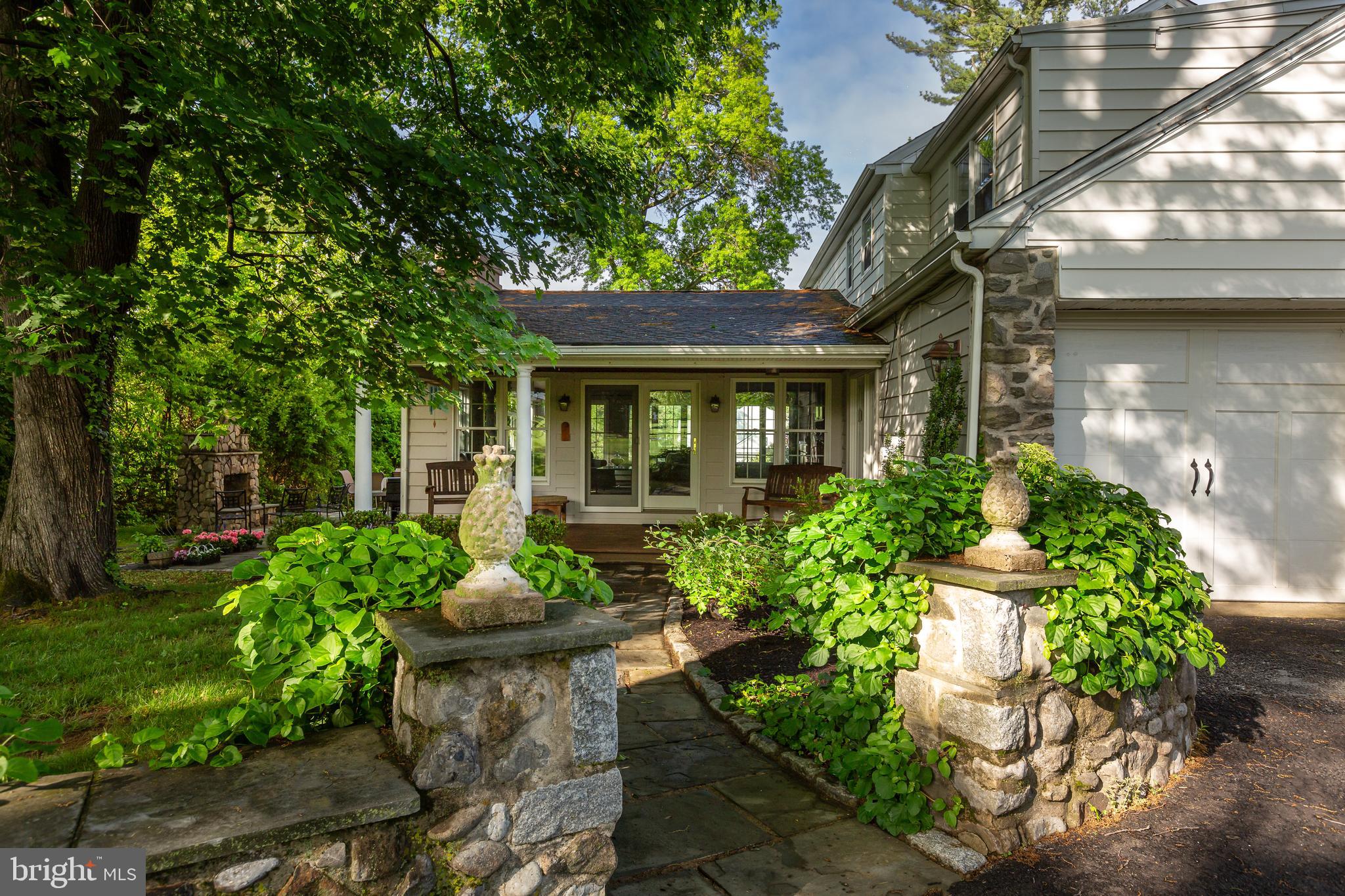 605 GOLF CLUB ROAD