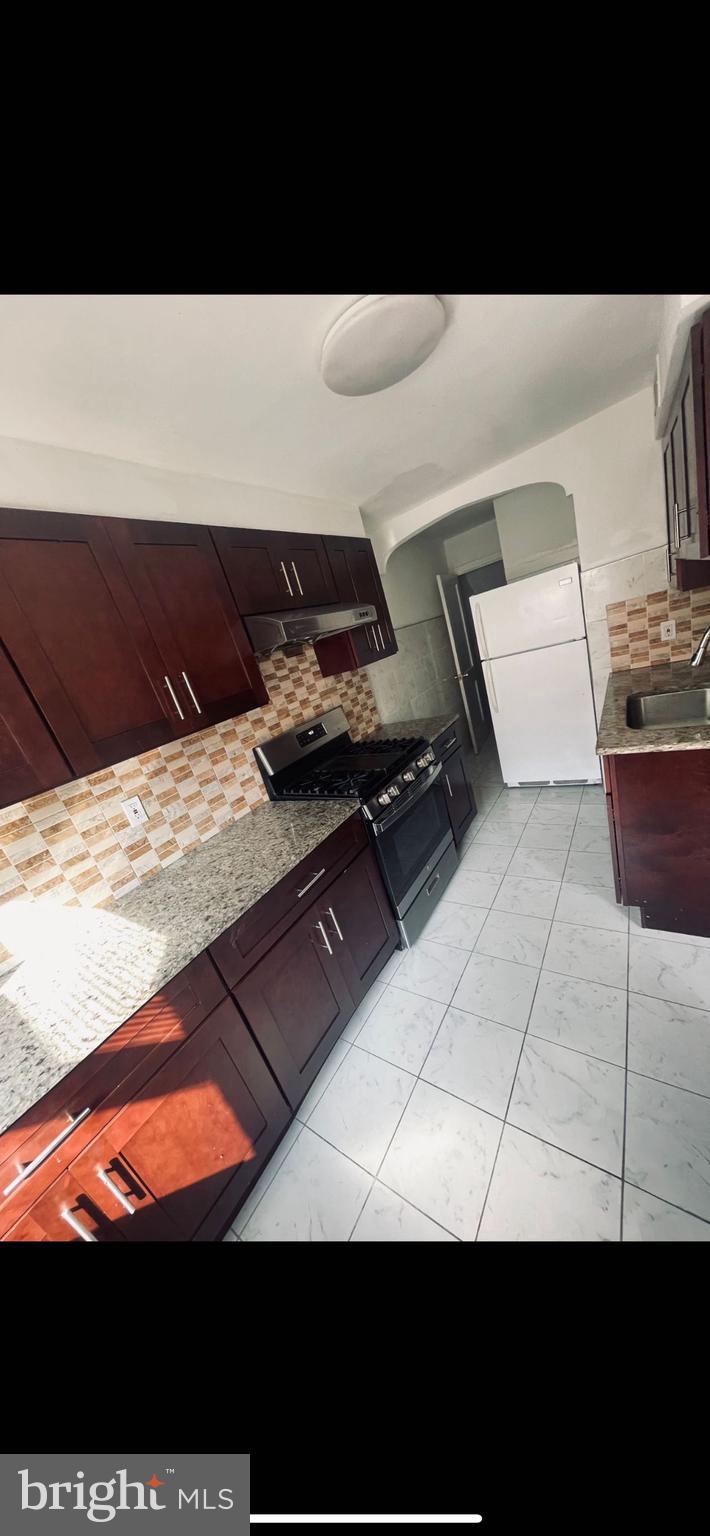 PHILADELPHIA (NORTHEAST) - Residential