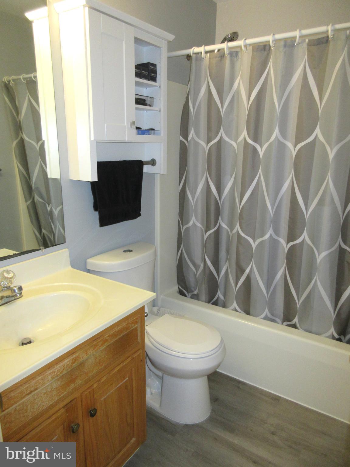 GABLE PARK WOODS - Residential