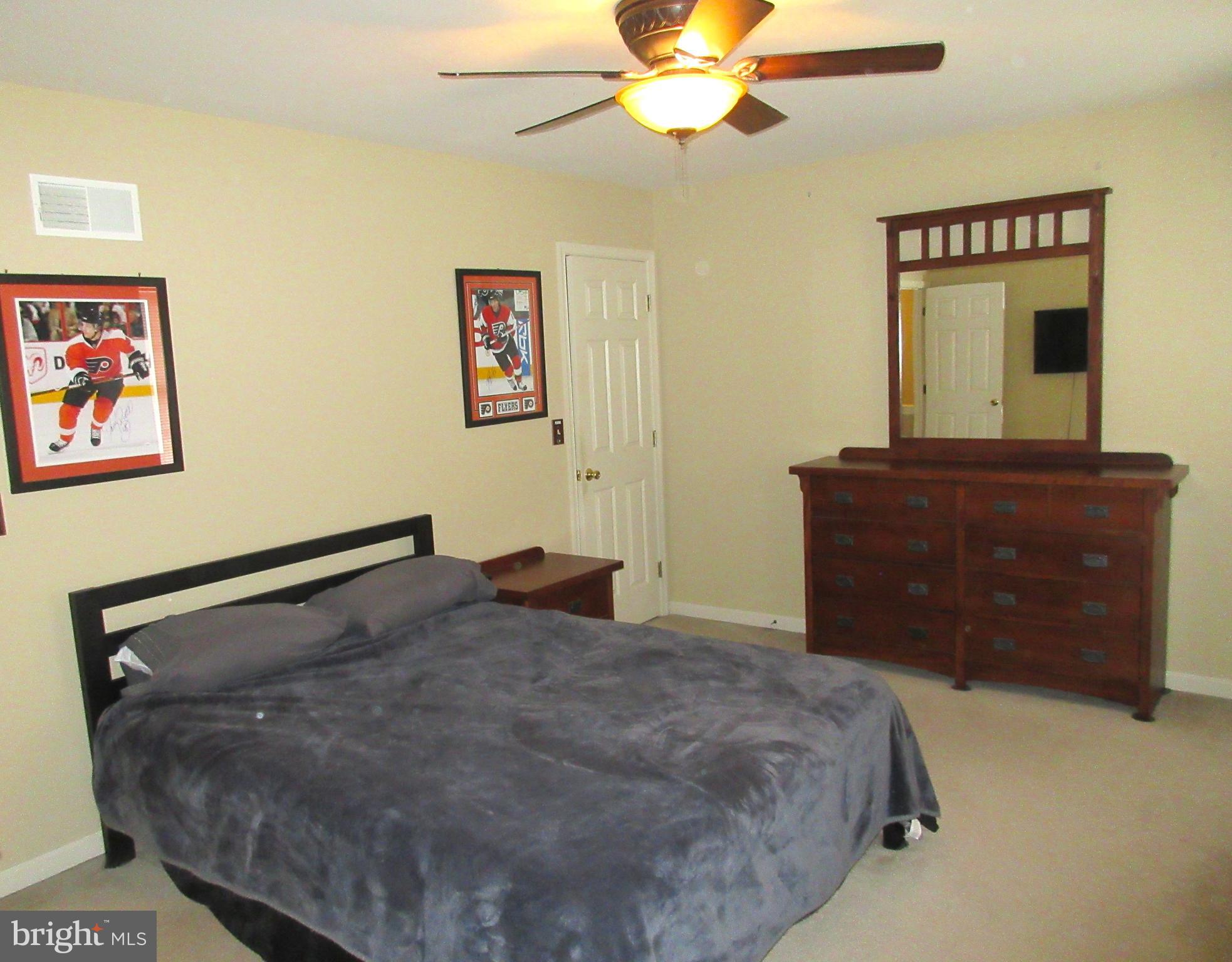 GABLE PARK WOODS - Residential