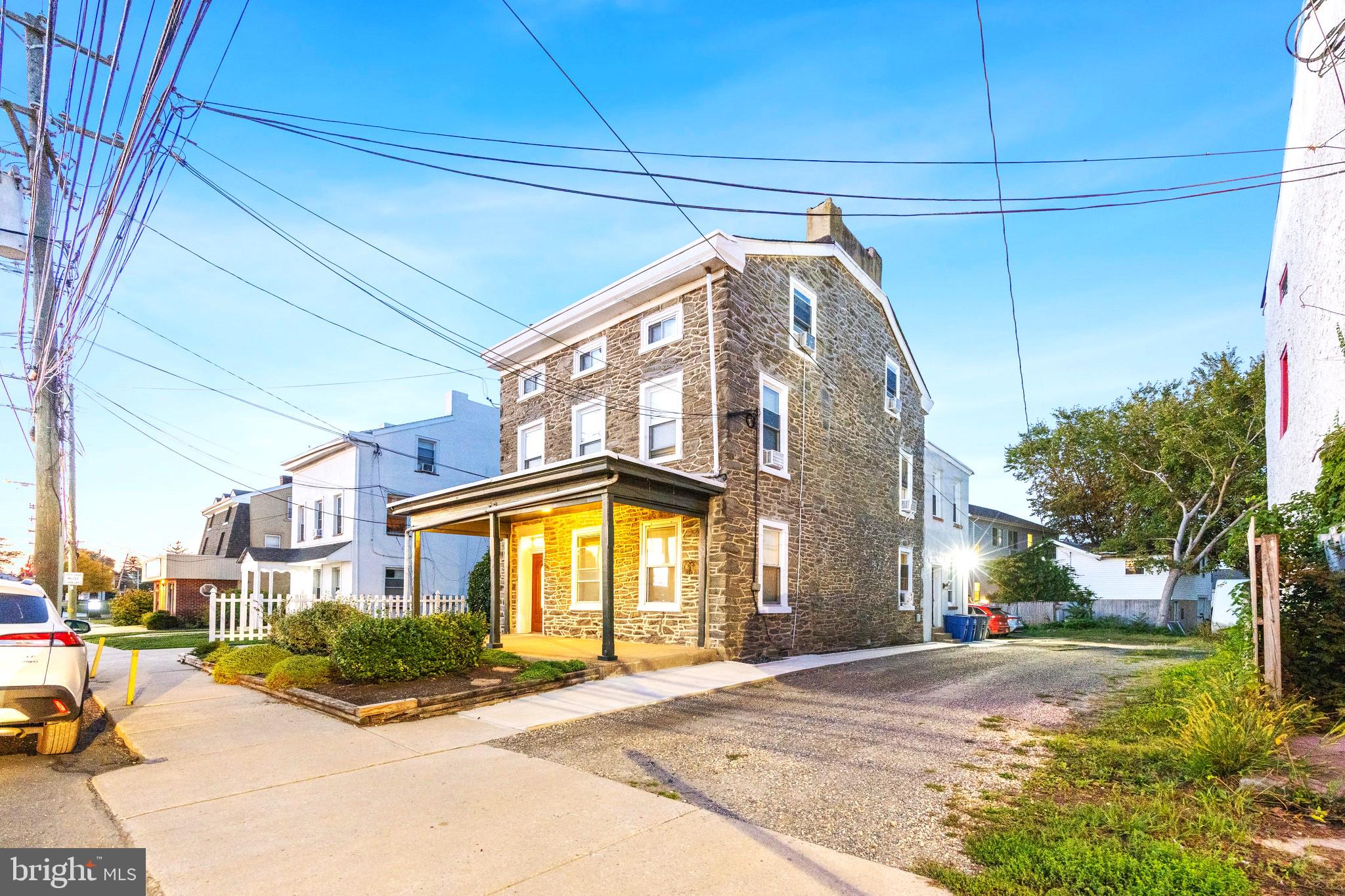 ROXBOROUGH - Residential Income