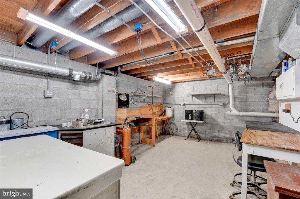 CECIL MANOR - Residential