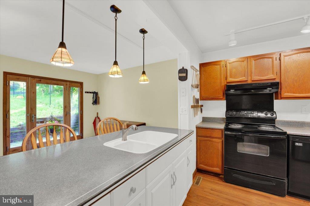 CECIL MANOR - Residential