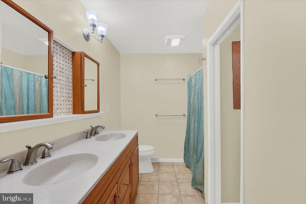 CECIL MANOR - Residential