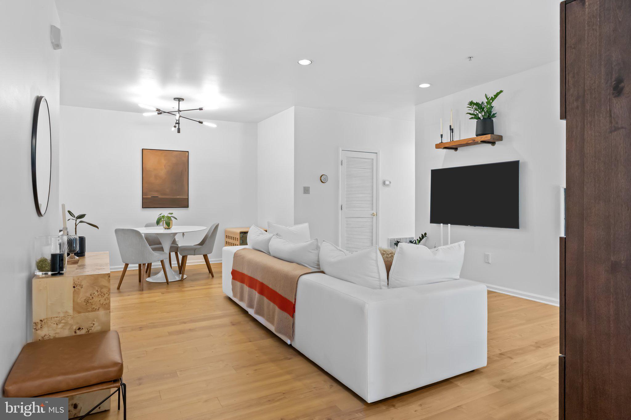 DRESHER WOODS - Residential