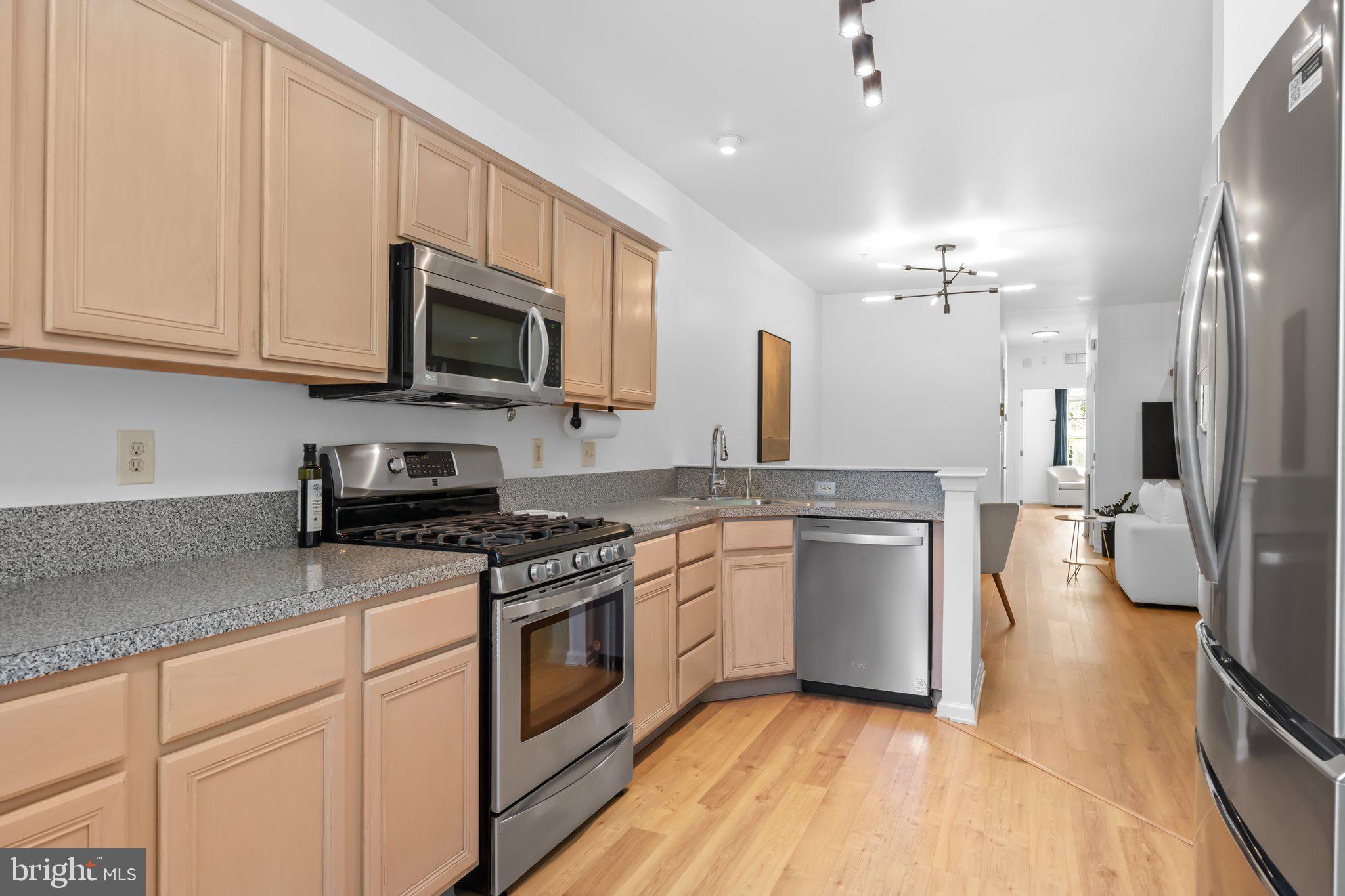 DRESHER WOODS - Residential