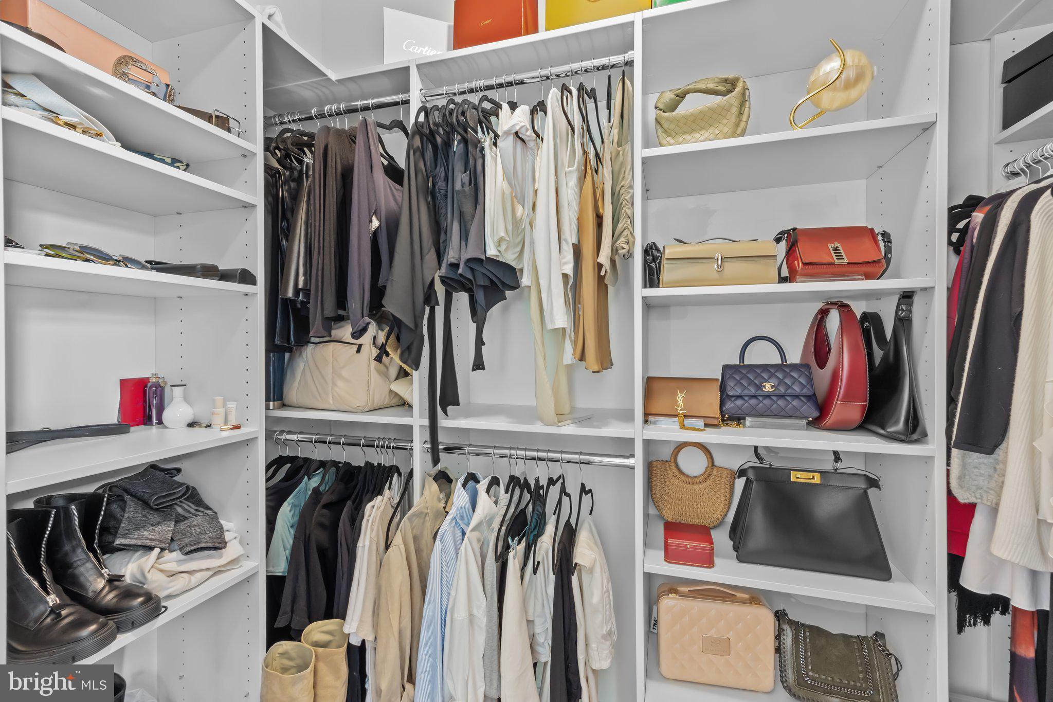 DRESHER WOODS - Residential