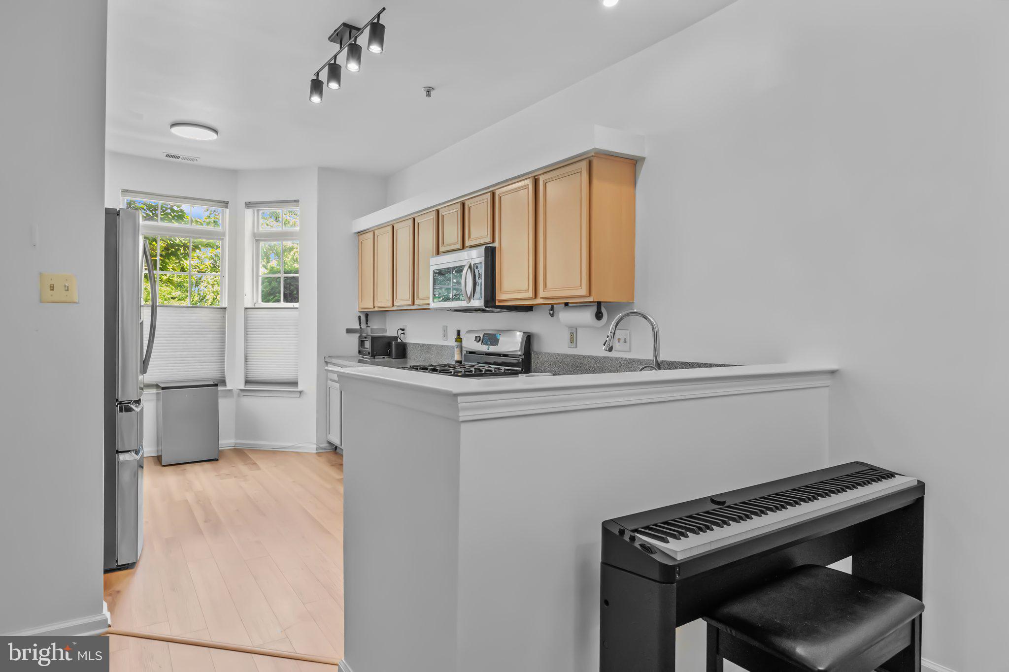 DRESHER WOODS - Residential