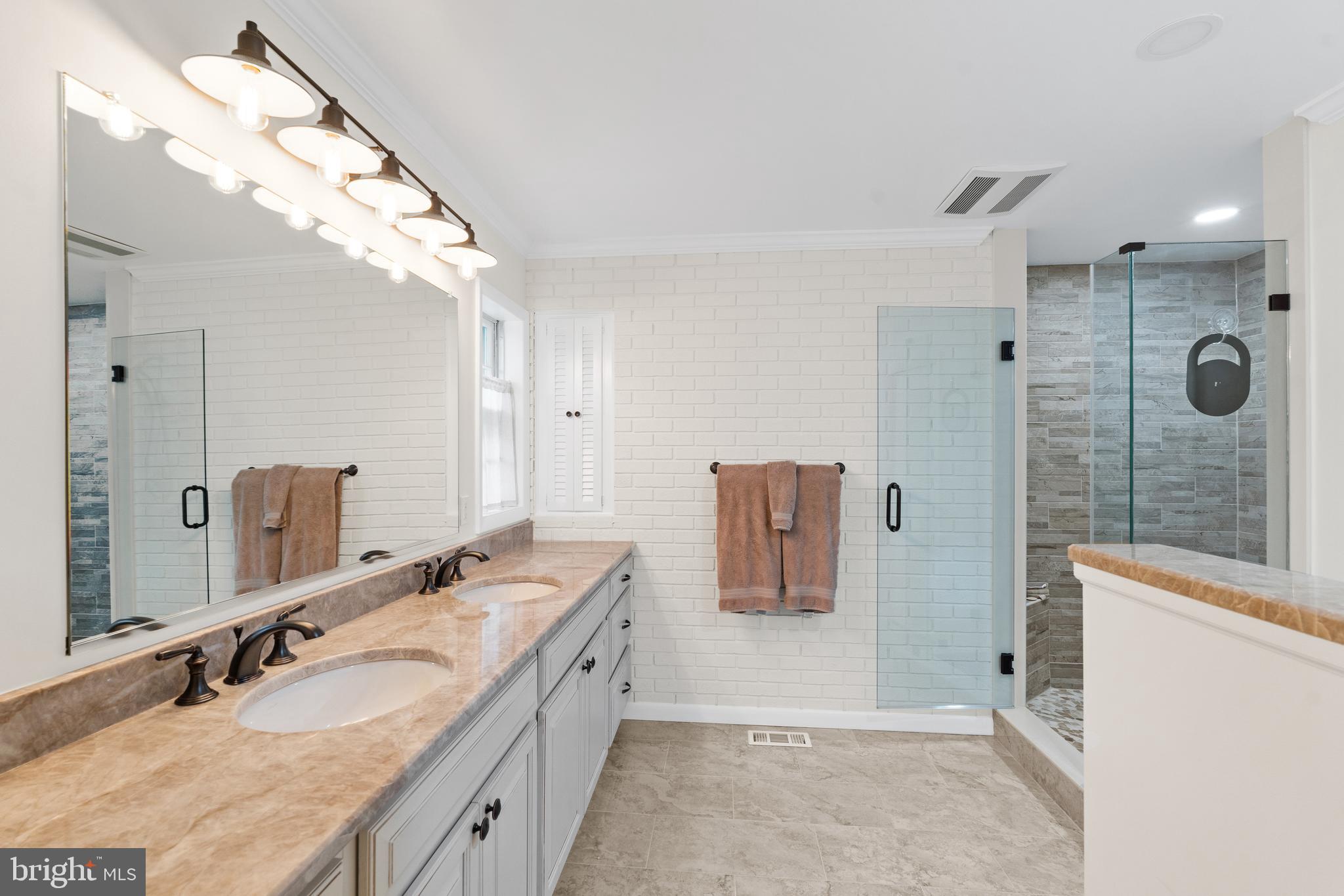 VILLAMAY - Residential