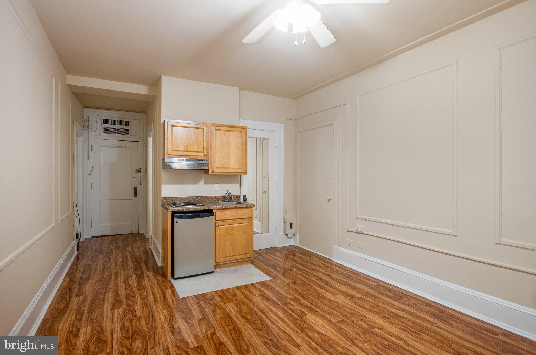 1324 LOCUST STREET 424