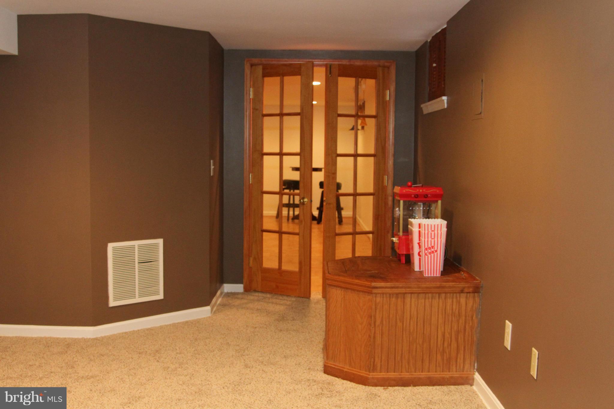 GREENS OF CROFTON - Residential