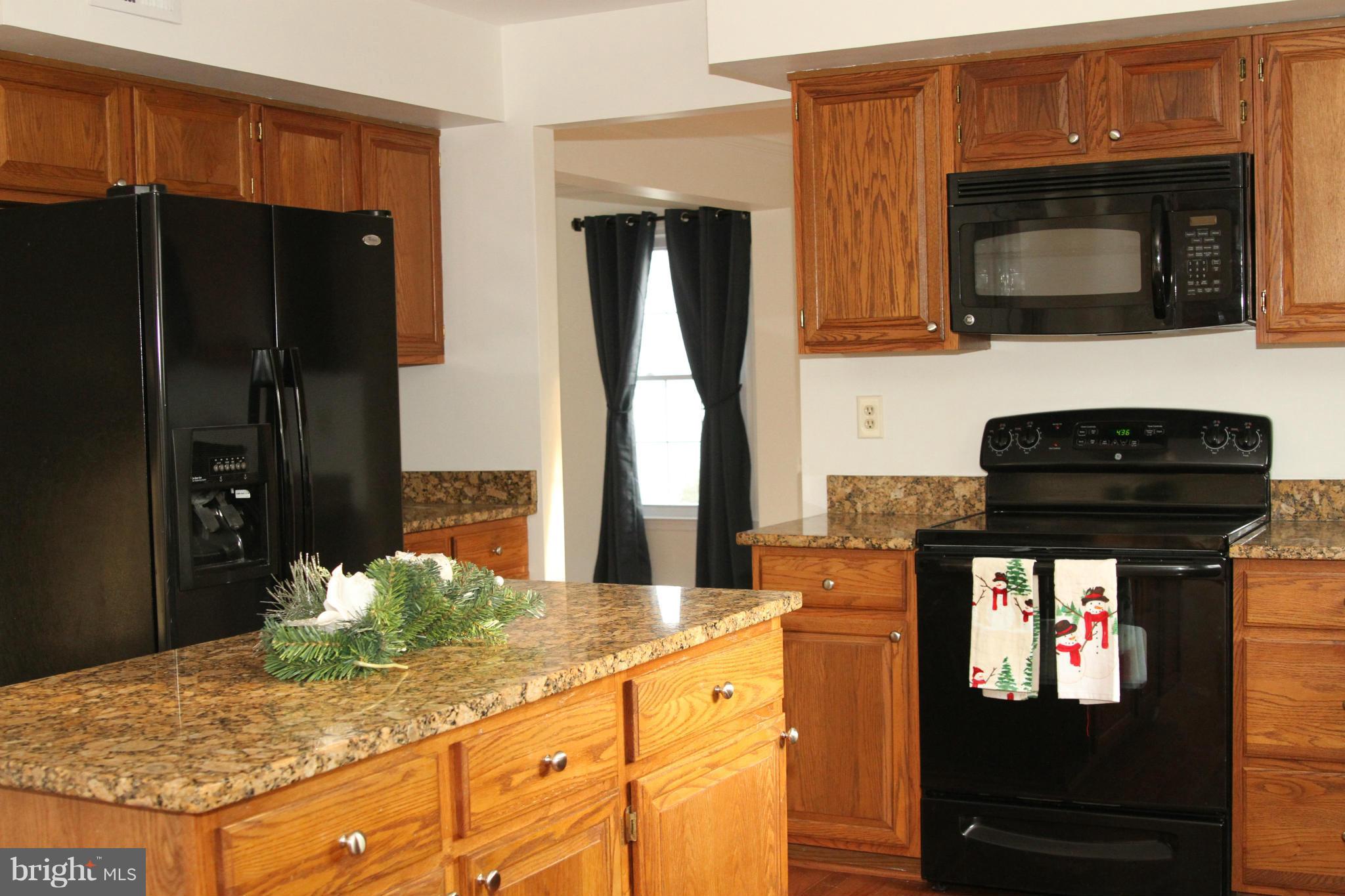 GREENS OF CROFTON - Residential