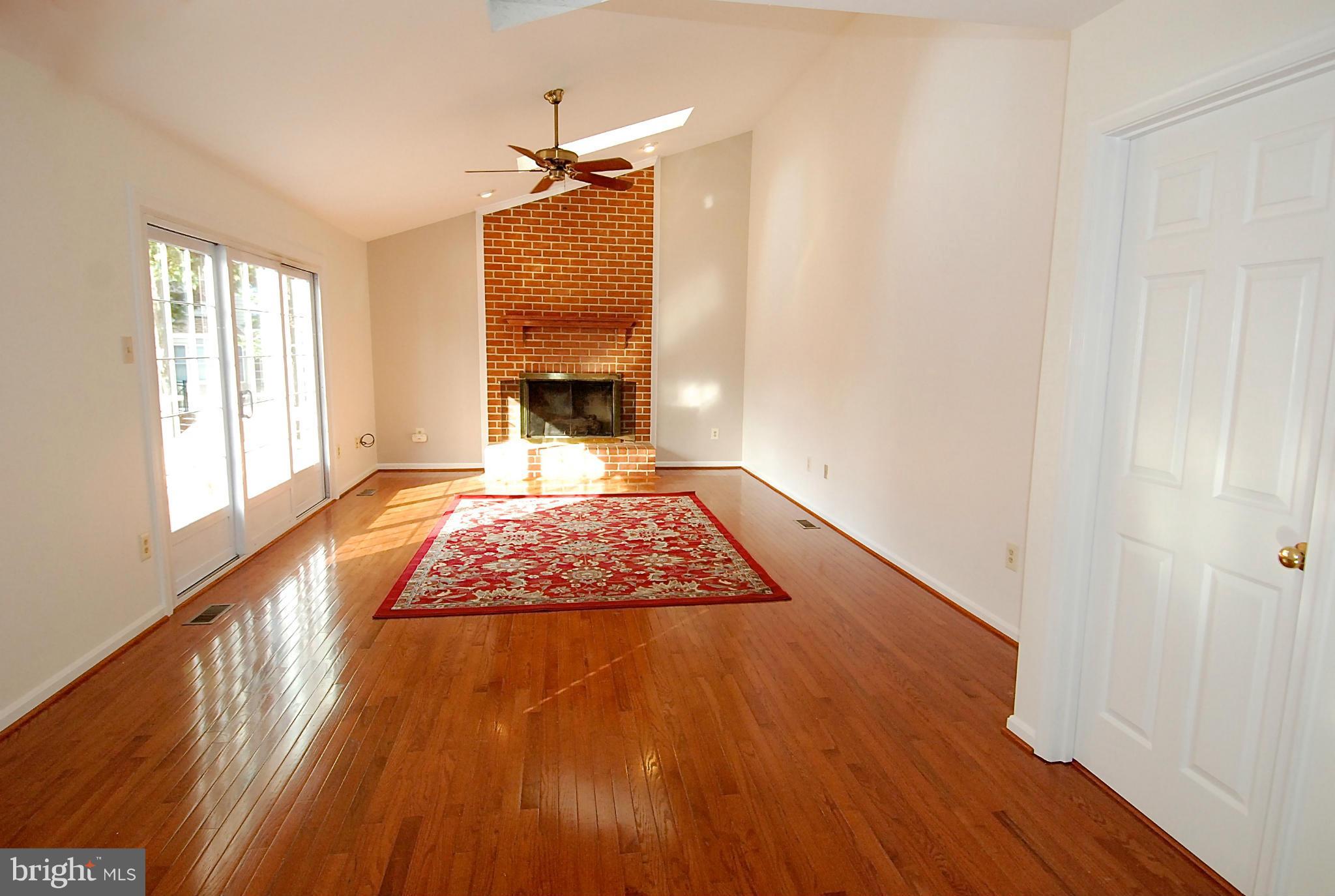 GREENS OF CROFTON - Residential