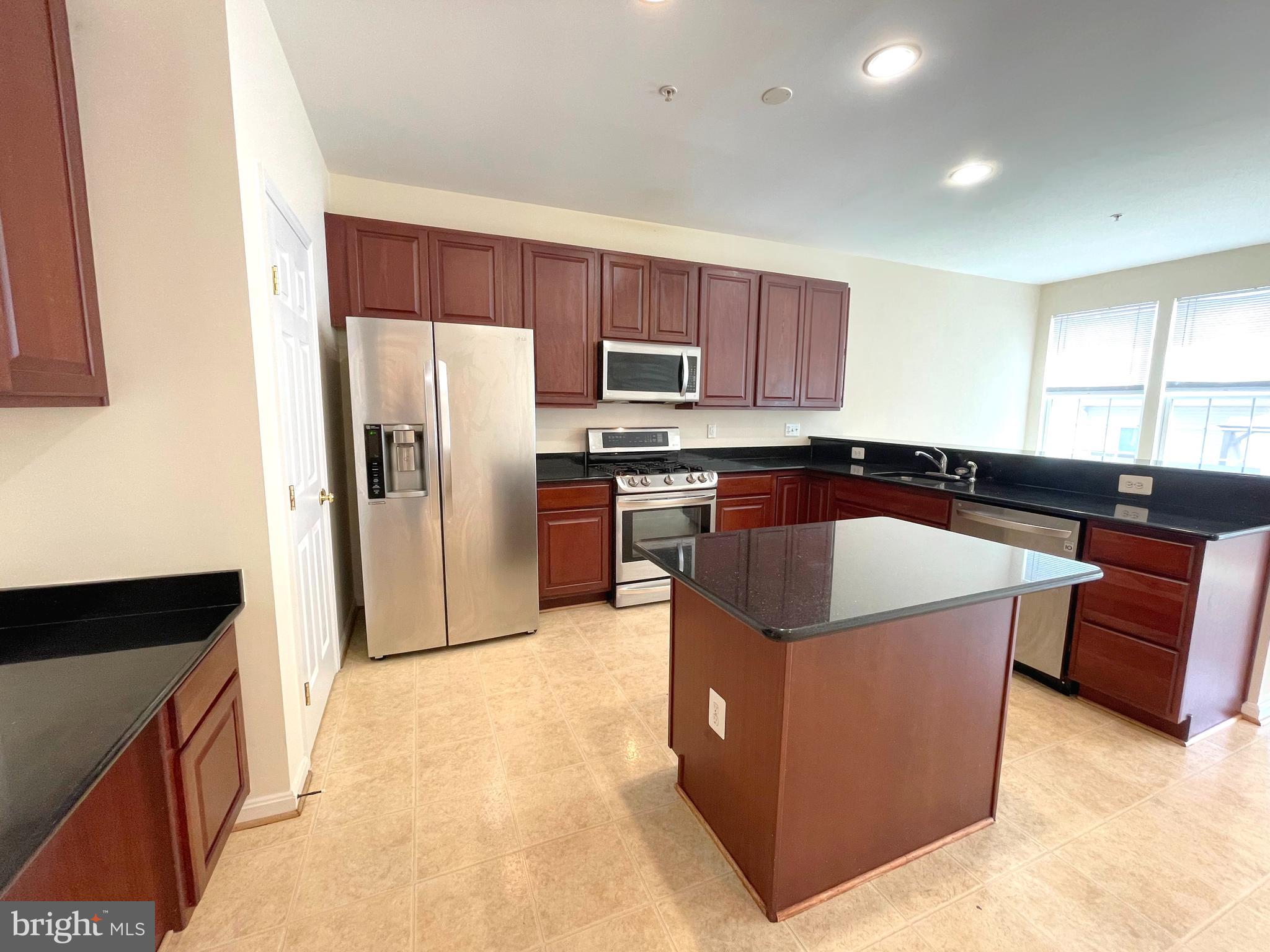 MAZEL - Residential Lease