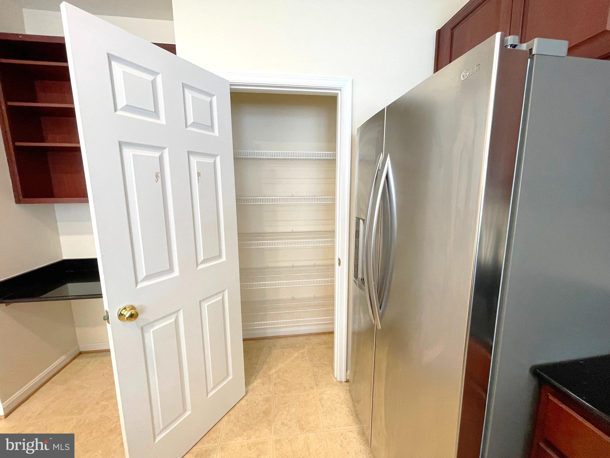 MAZEL - Residential Lease