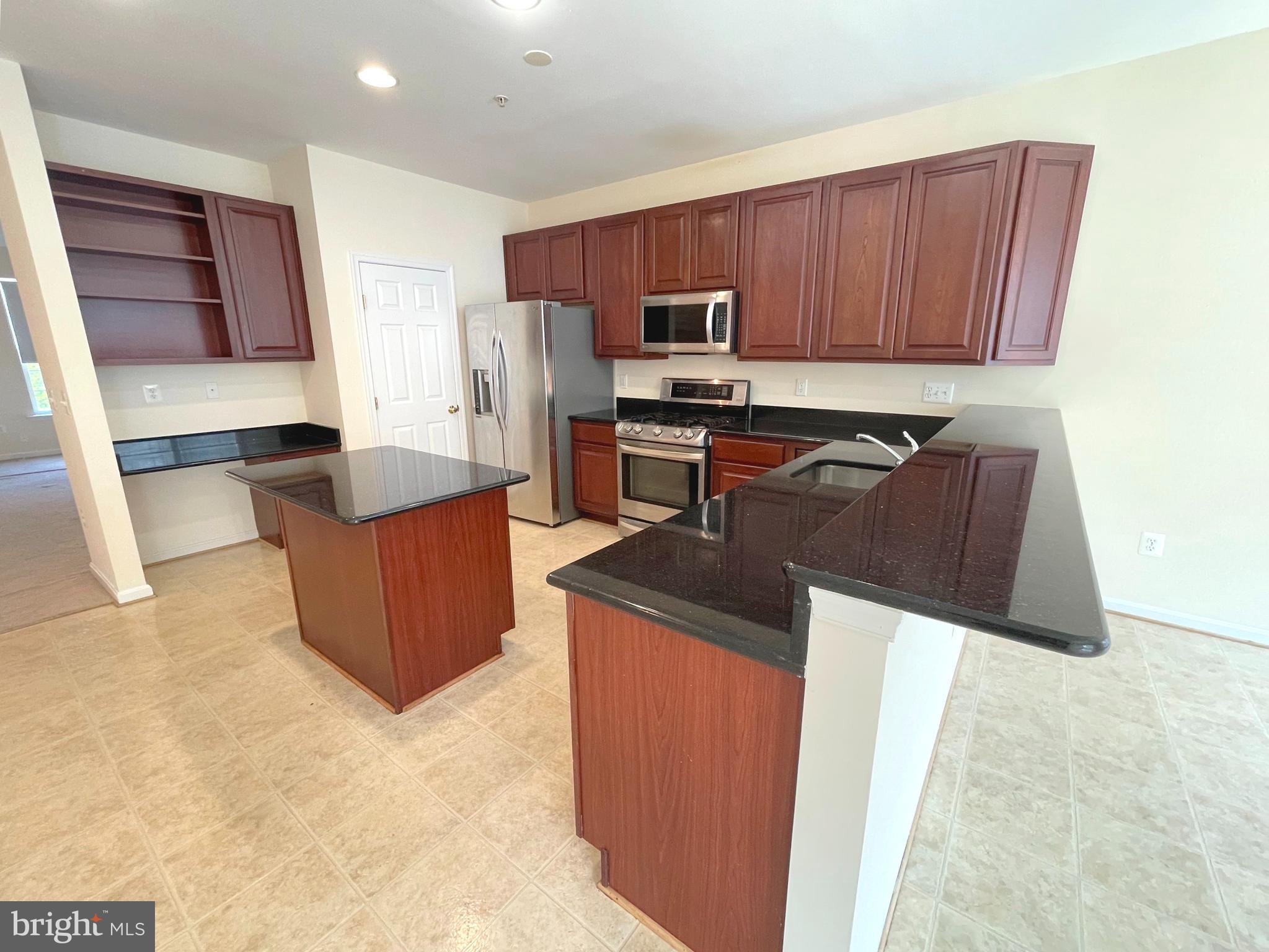 MAZEL - Residential Lease