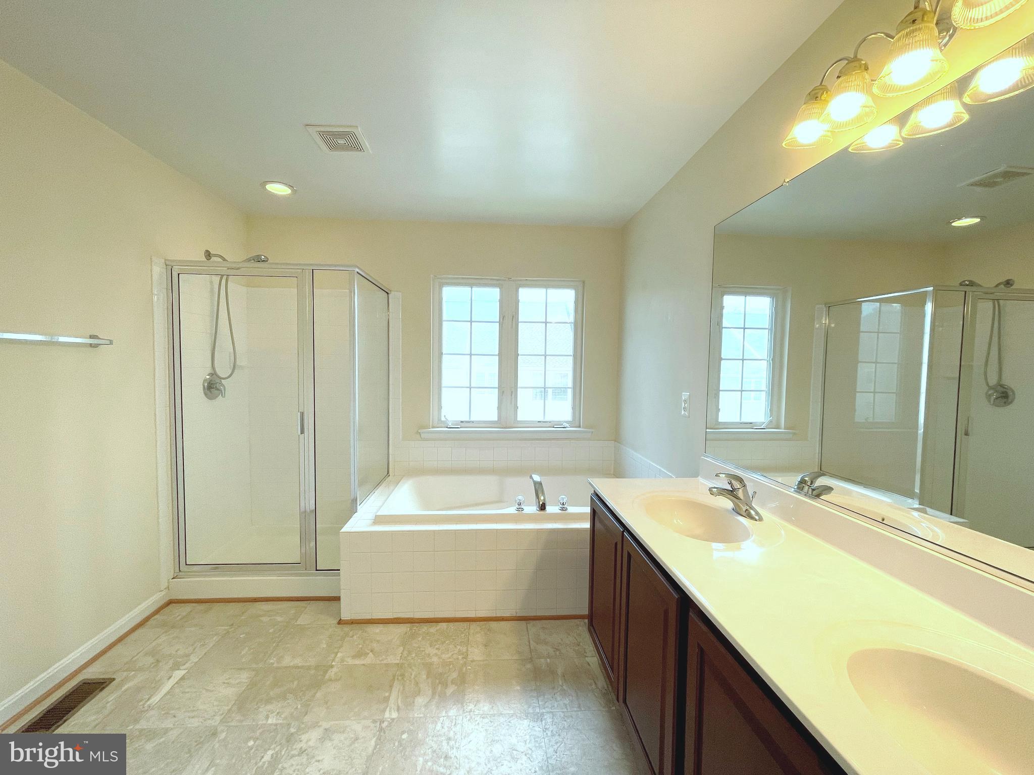 MAZEL - Residential Lease