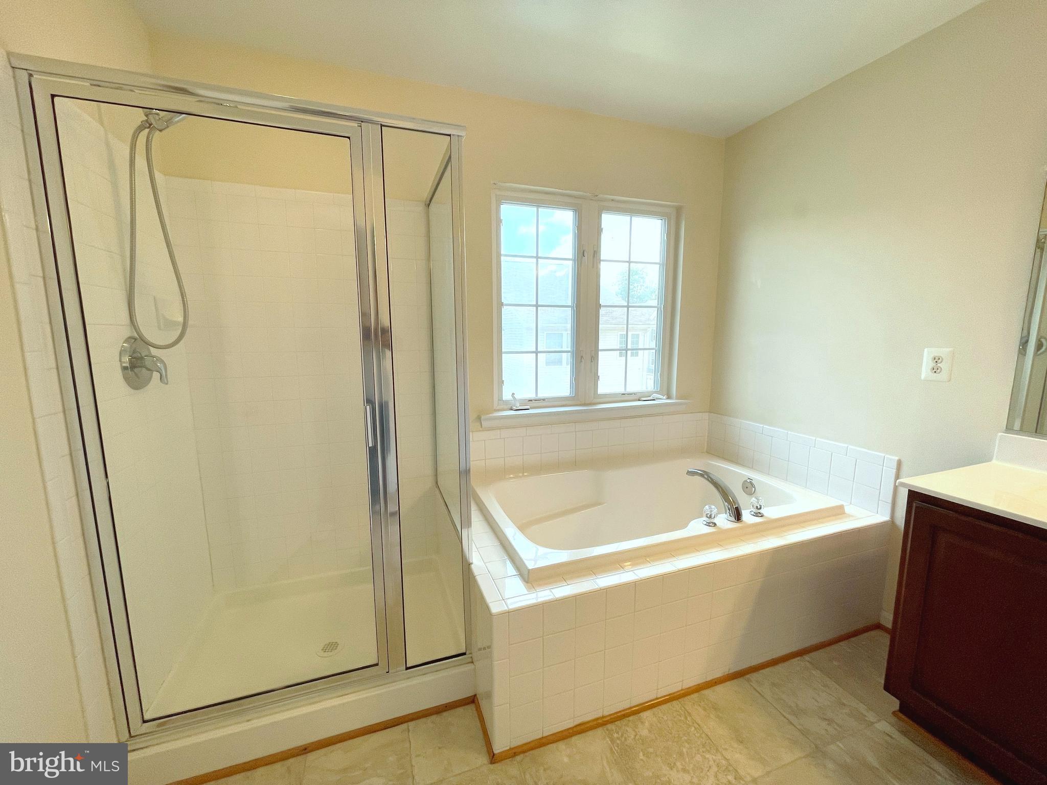 MAZEL - Residential Lease